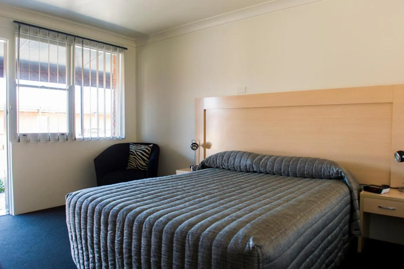 Photo of the whole room, Bed in Cherry Blossom Motor Inn