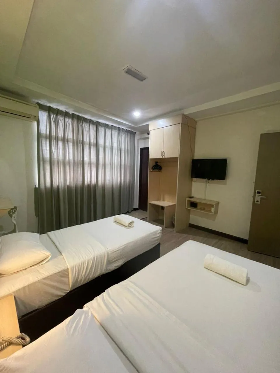 Bed in Merlin Hotel George Town Penang