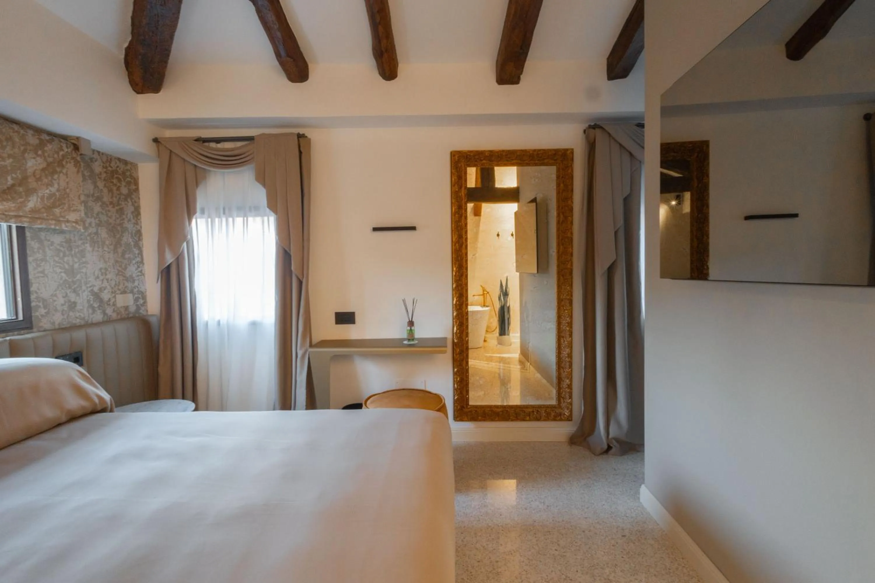Bedroom, Bed in Palazzetto MyVenice