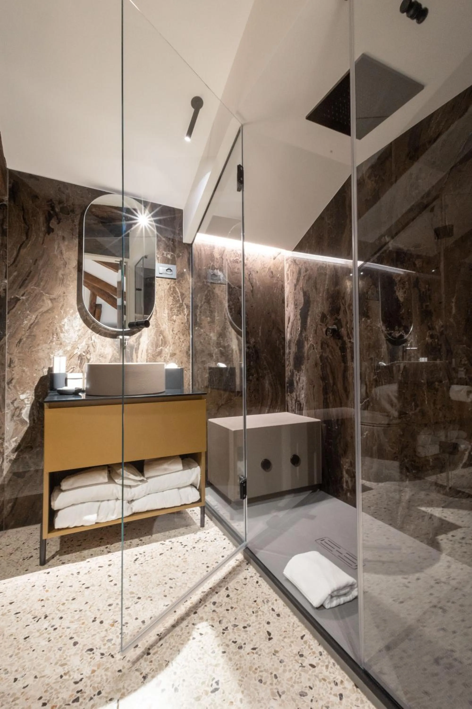 Shower in Palazzetto MyVenice