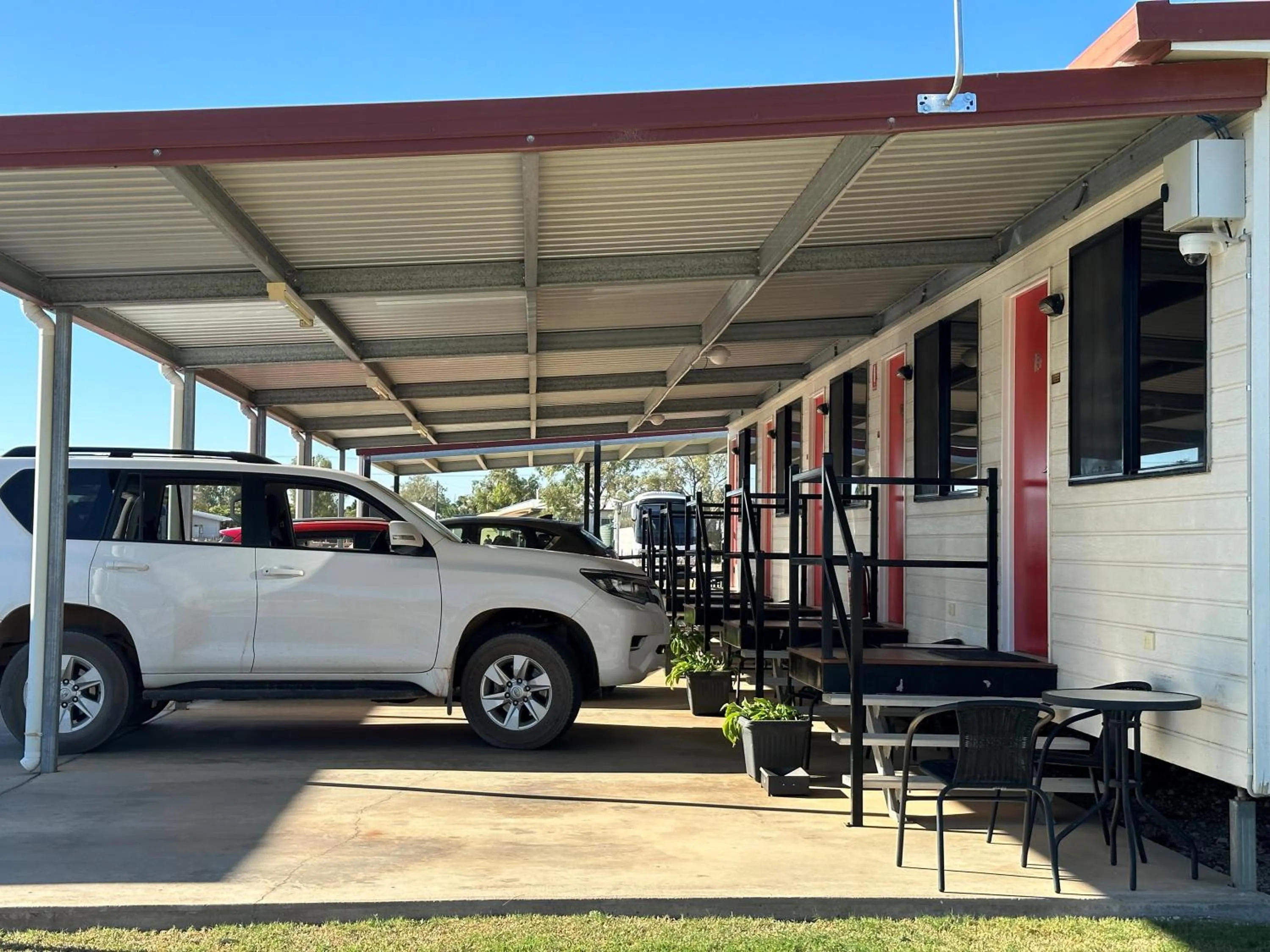 Parking in Winton Outback Motel