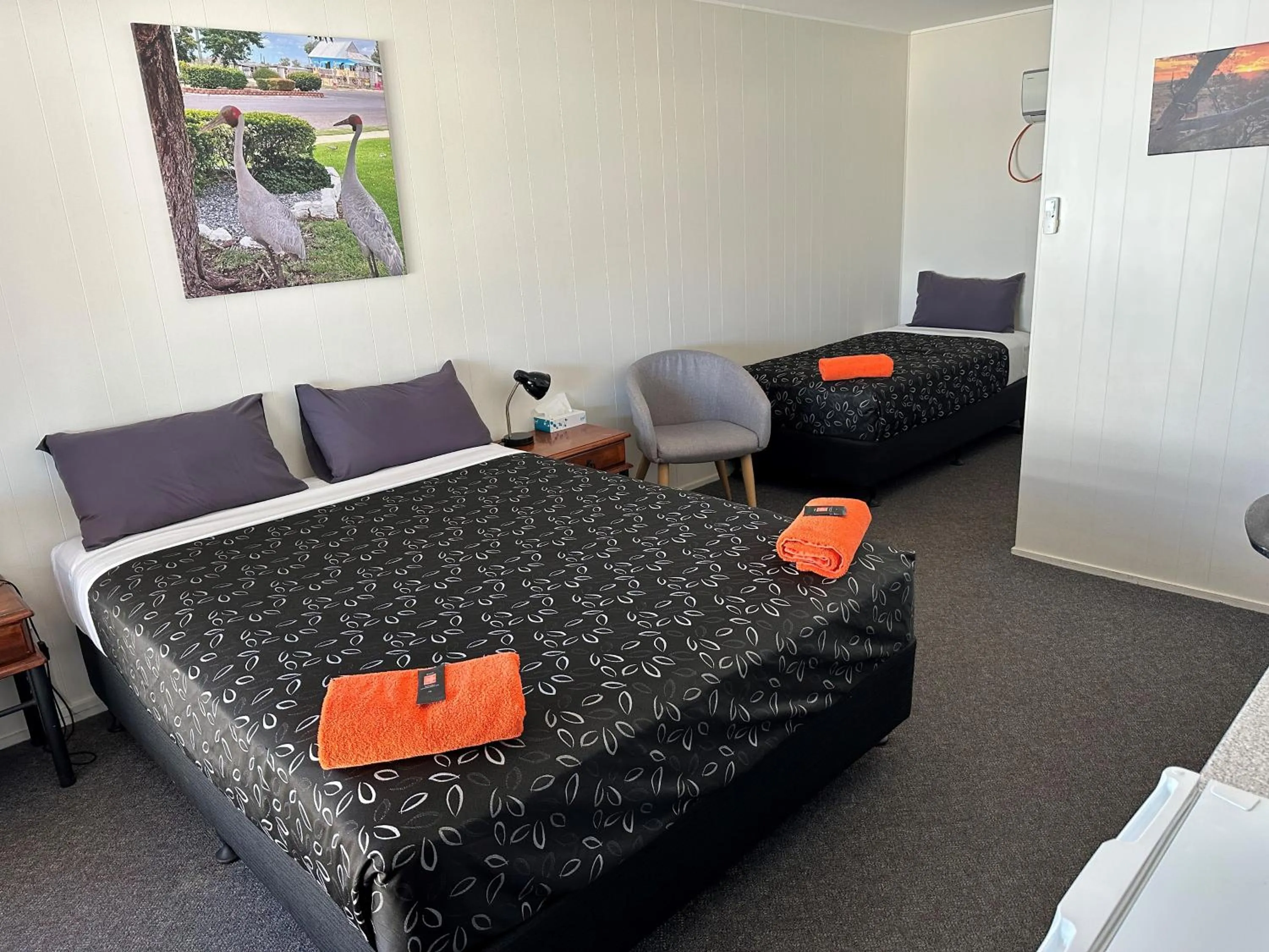 Bedroom, Bed in Winton Outback Motel