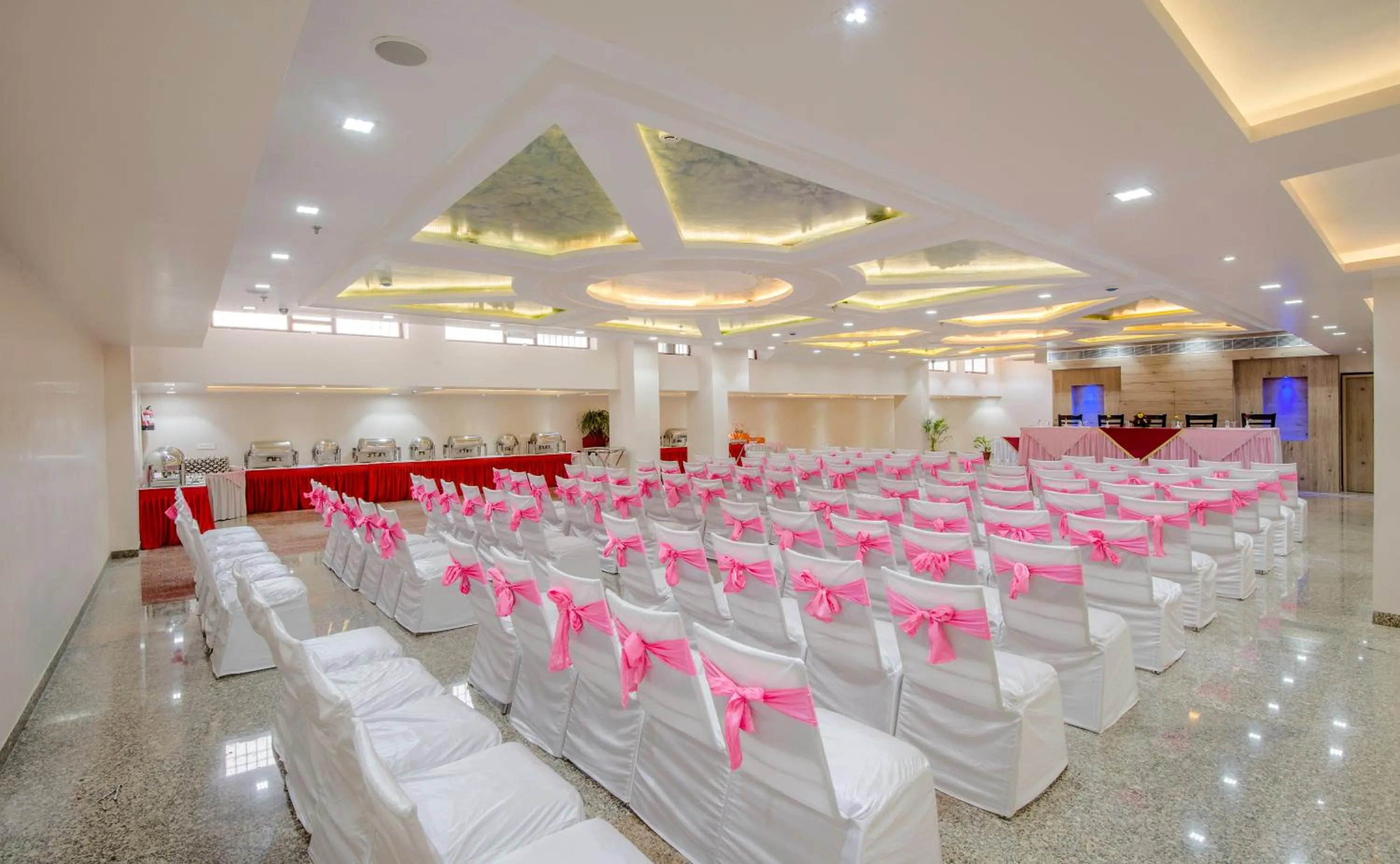 Banquet/Function facilities, Banquet Facilities in Hotel Yash Regency