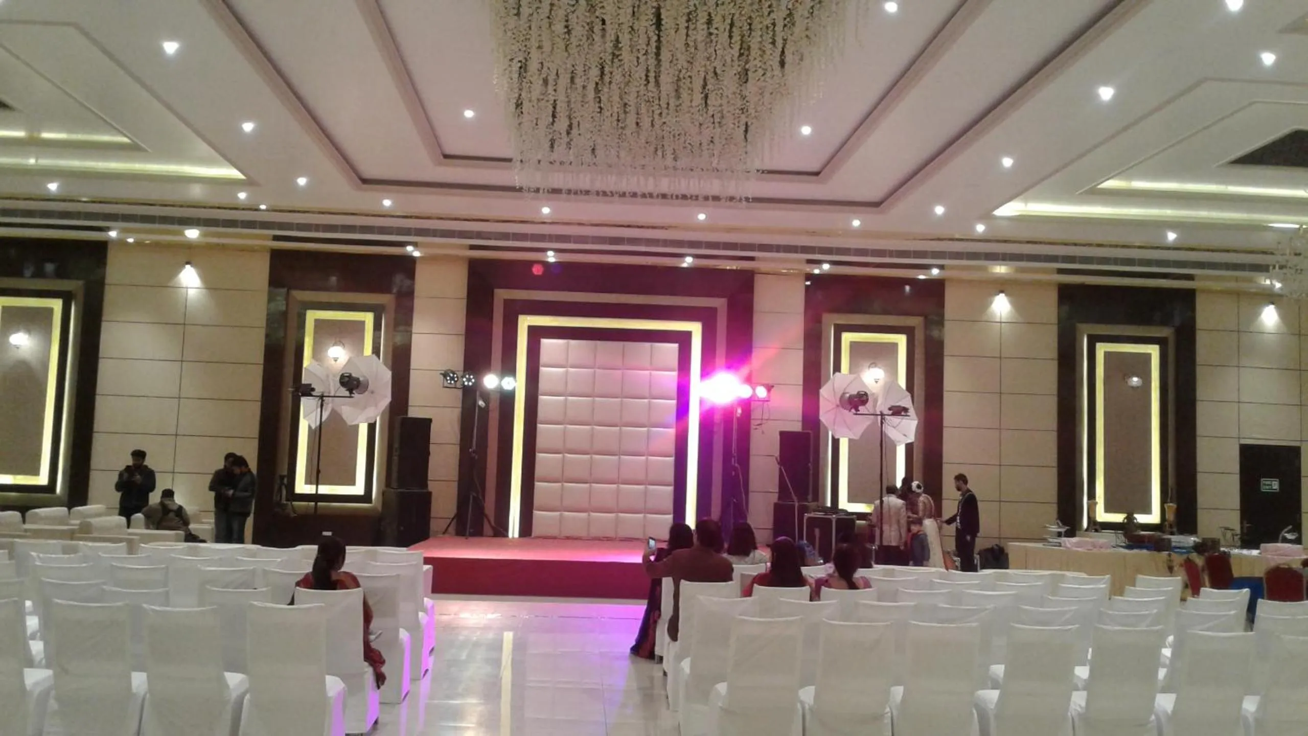 Banquet/Function facilities, Banquet Facilities in Hotel Yash Regency