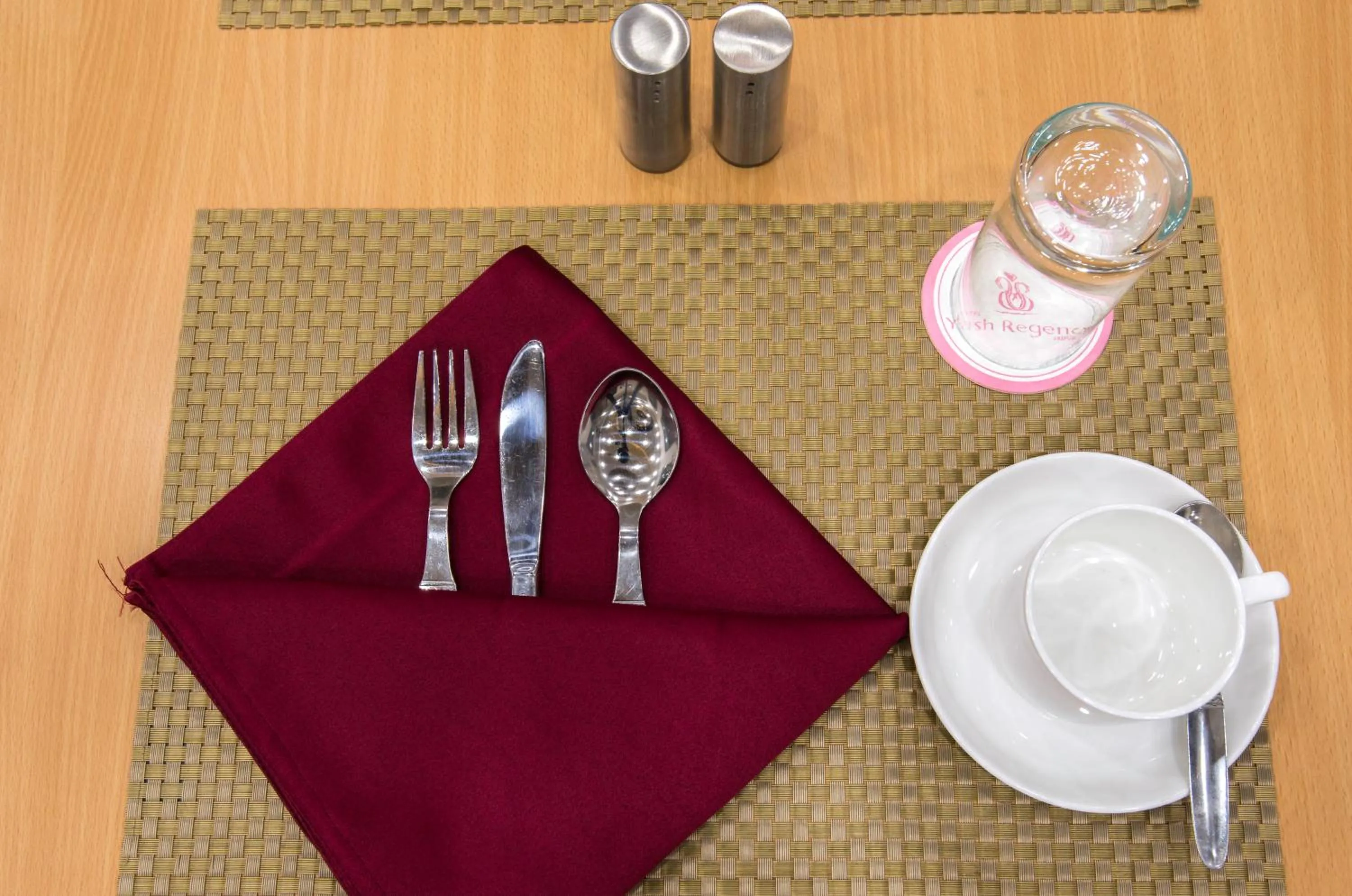 Restaurant/places to eat, Drinks in Hotel Yash Regency