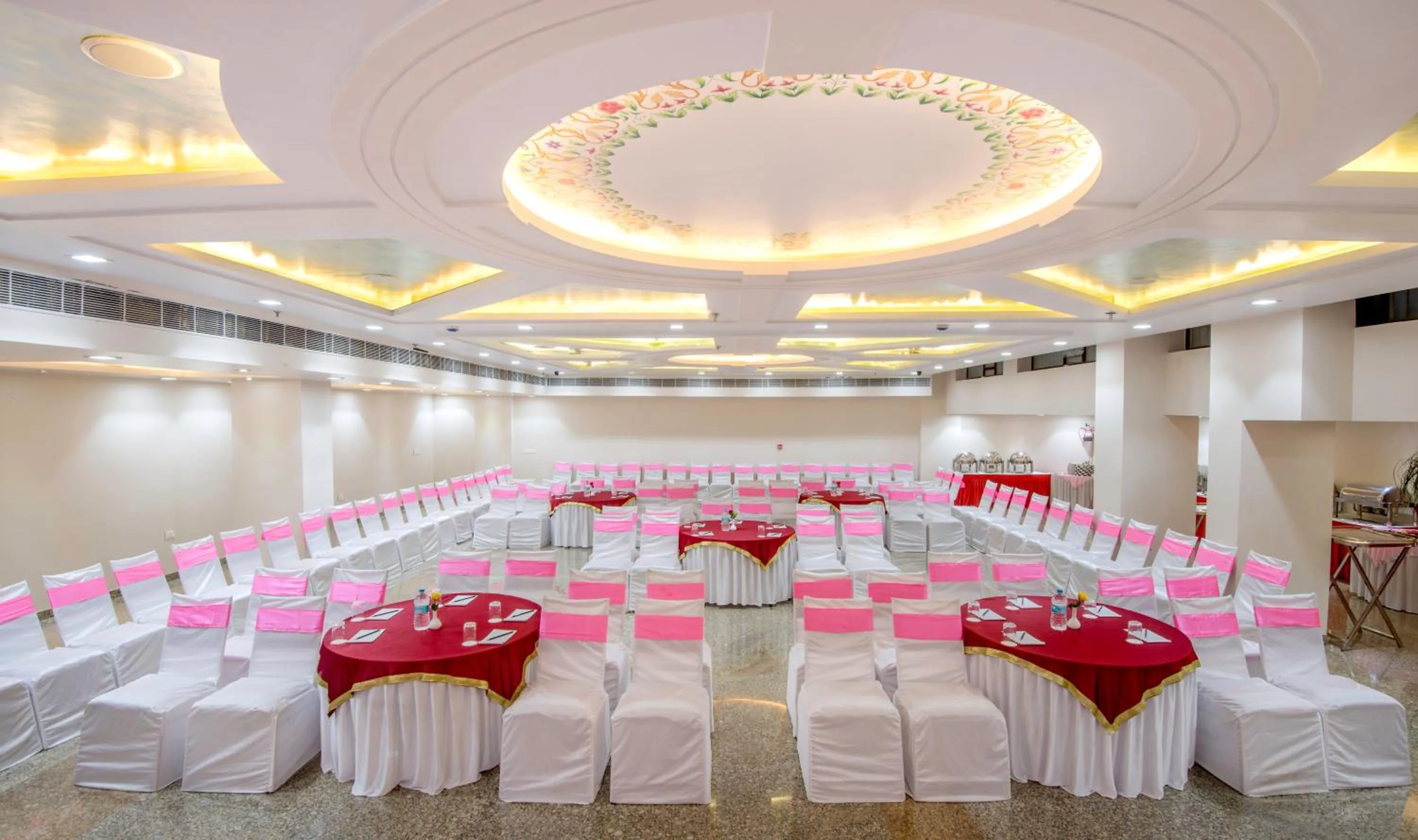 Banquet/Function facilities, Banquet Facilities in Hotel Yash Regency
