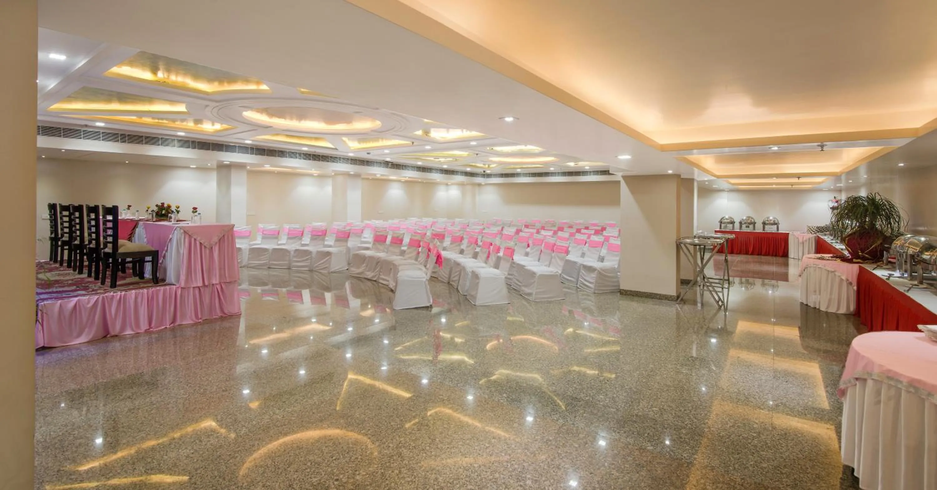 Banquet/Function facilities, Banquet Facilities in Hotel Yash Regency