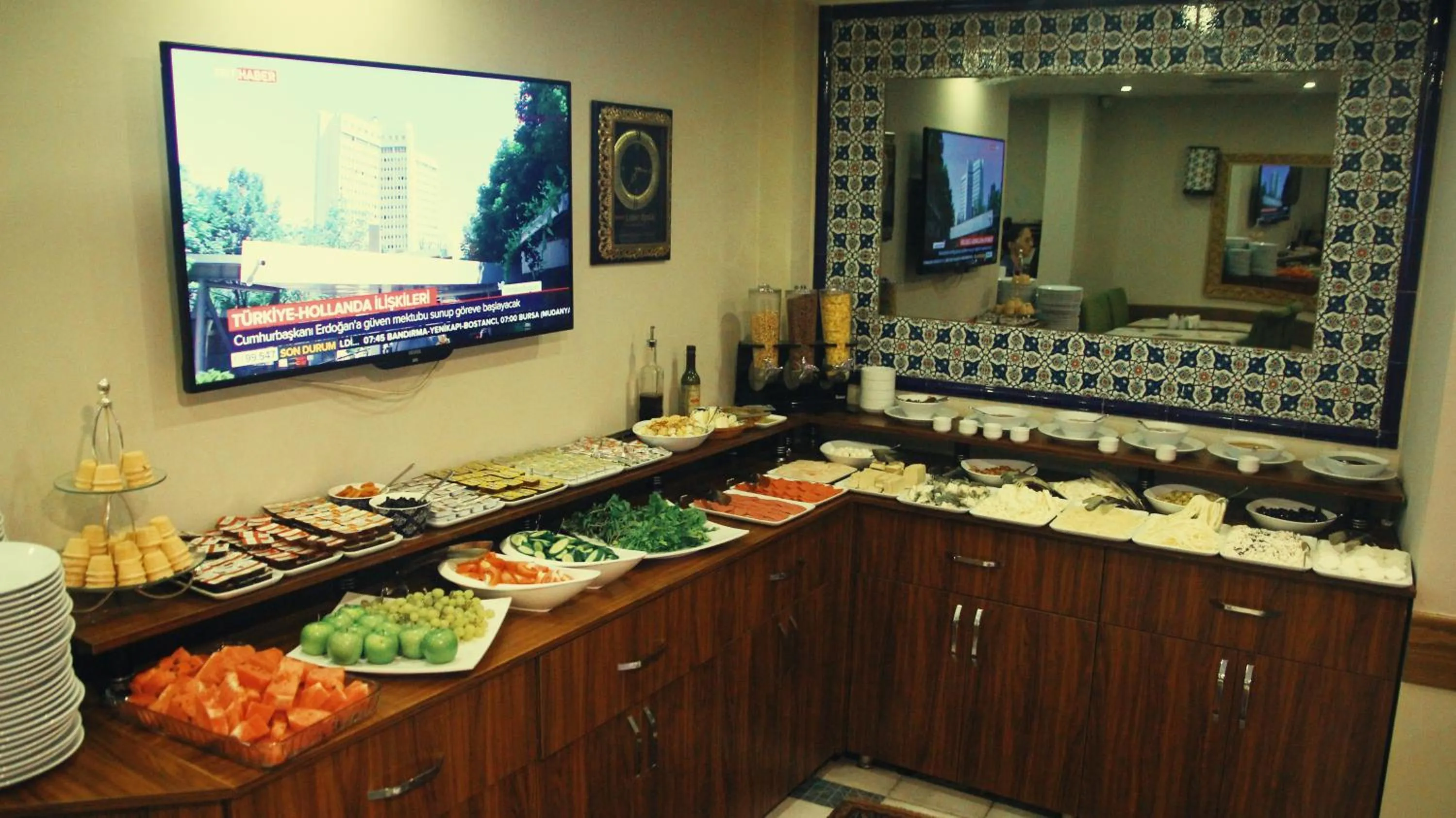 Food and drinks in Hotel Ney