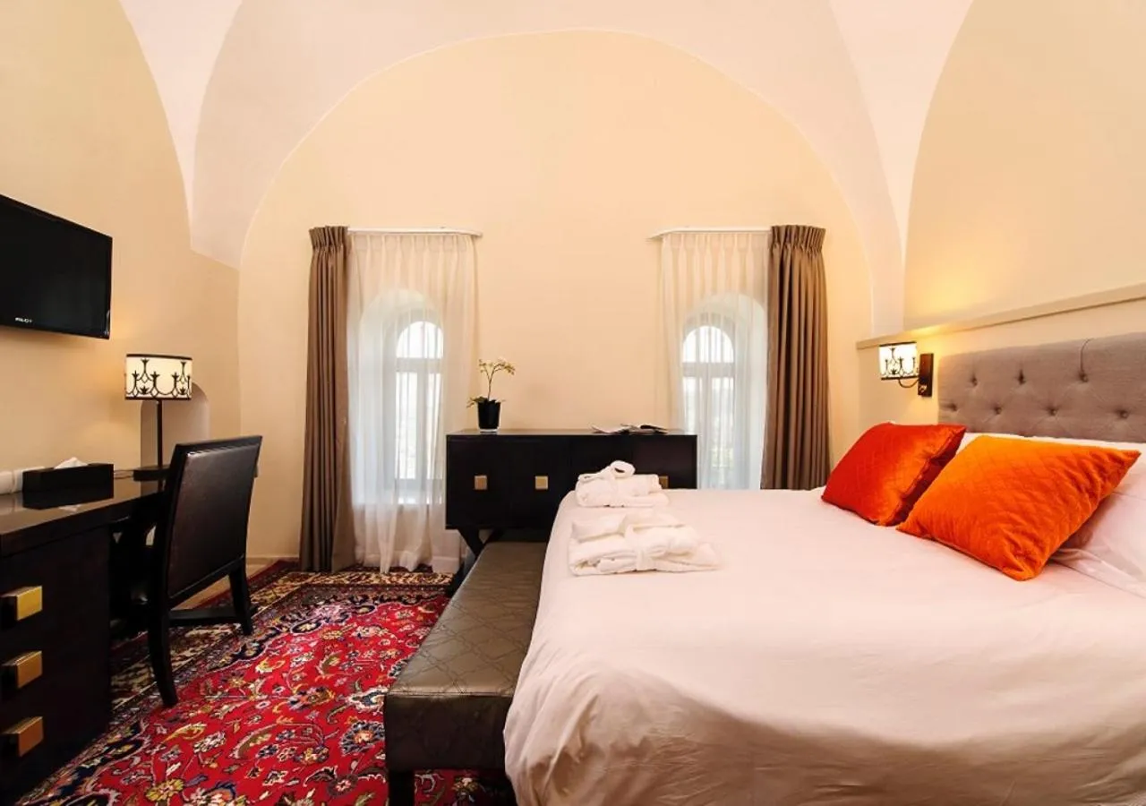 Bed in The Sephardic House Hotel in The Jewish Quarter