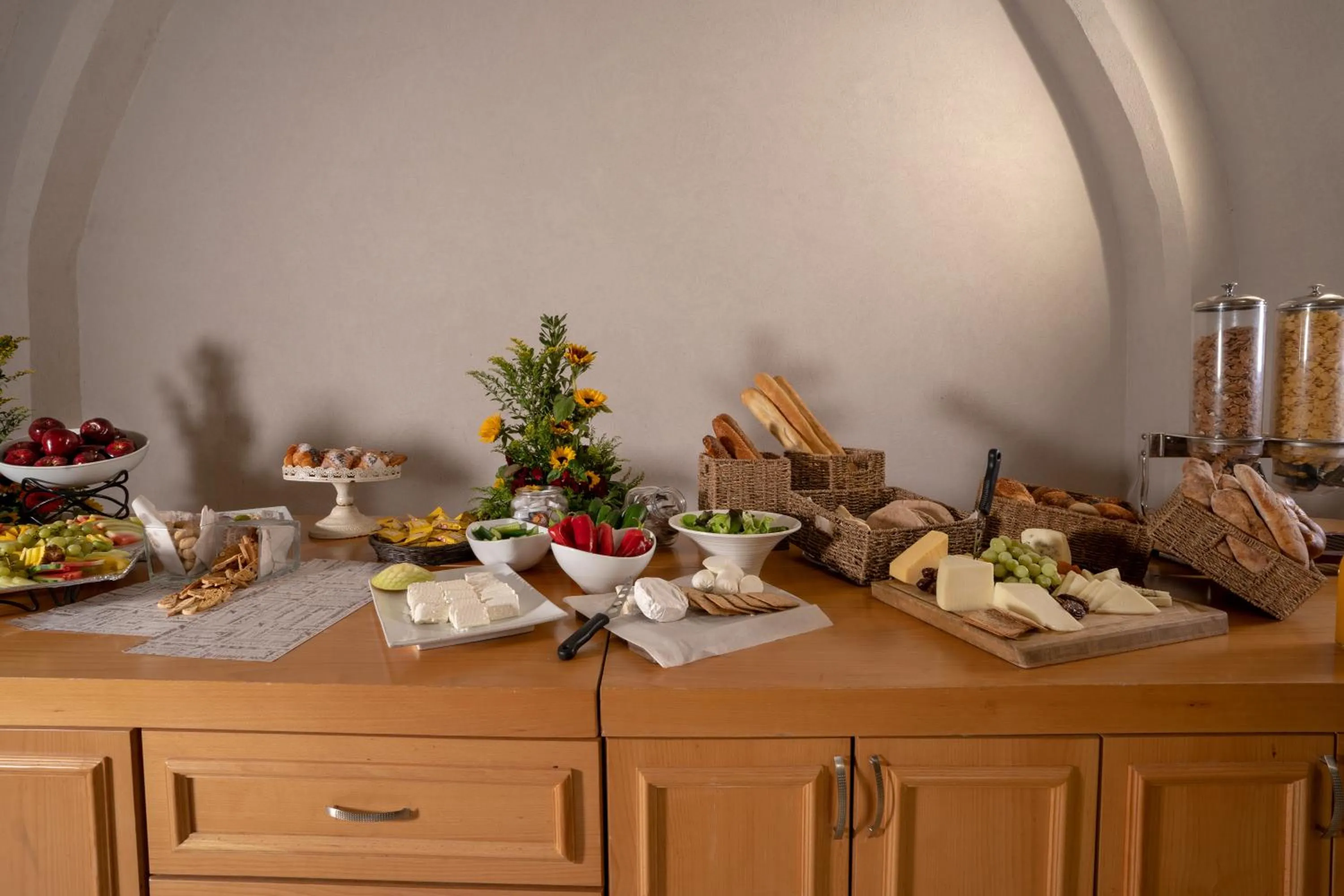 Food and drinks in The Sephardic House Hotel in The Jewish Quarter