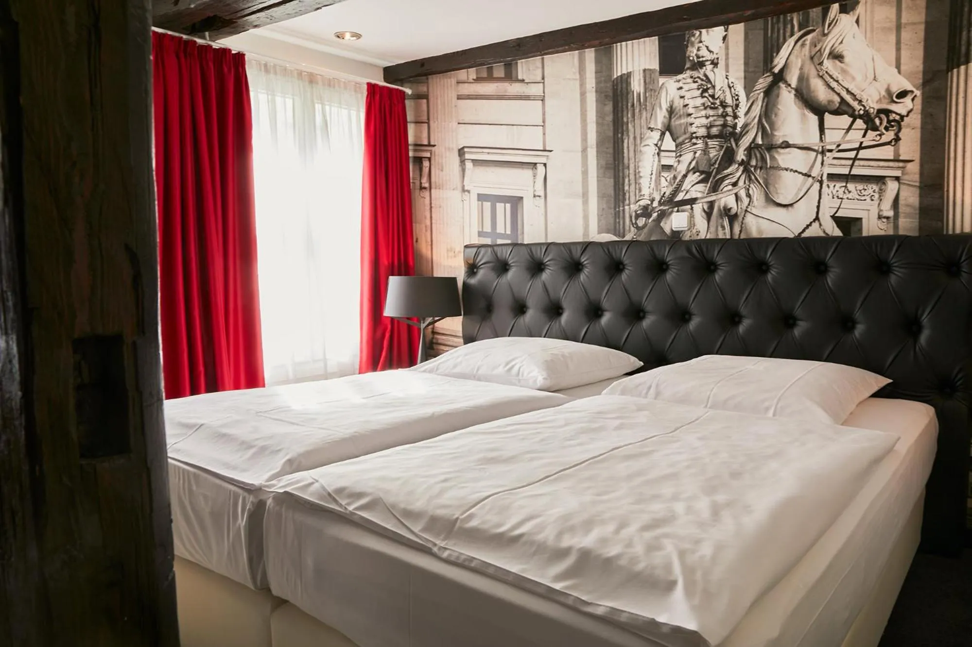 Bed in Hotel im Haus zur Hanse