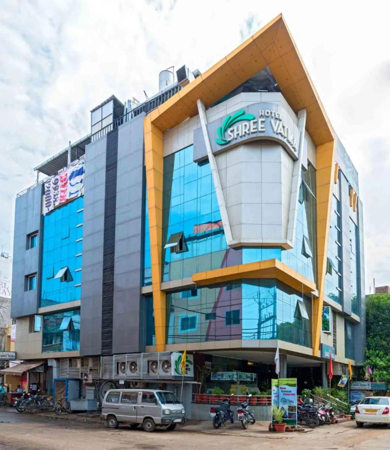 Property building in Hotel Shree Vatika