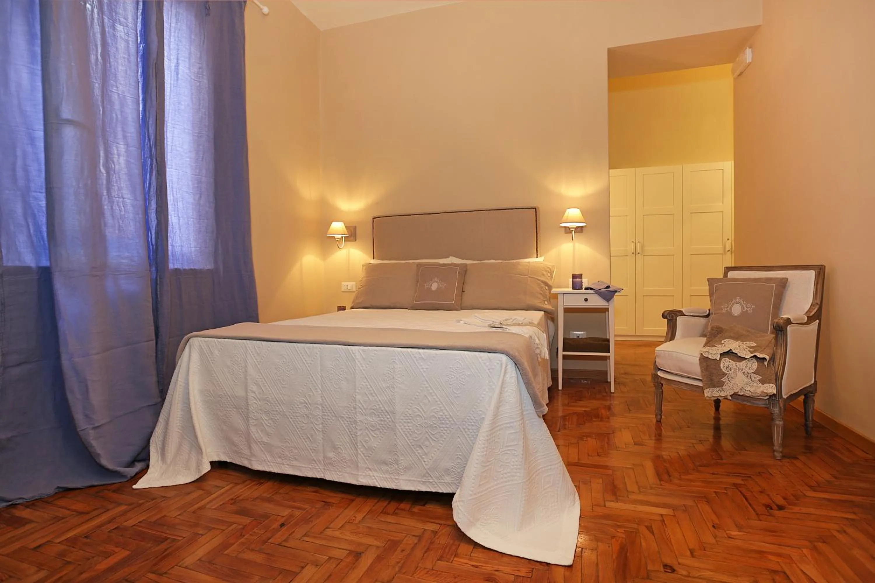 Bedroom, Bed in San Vito Suites