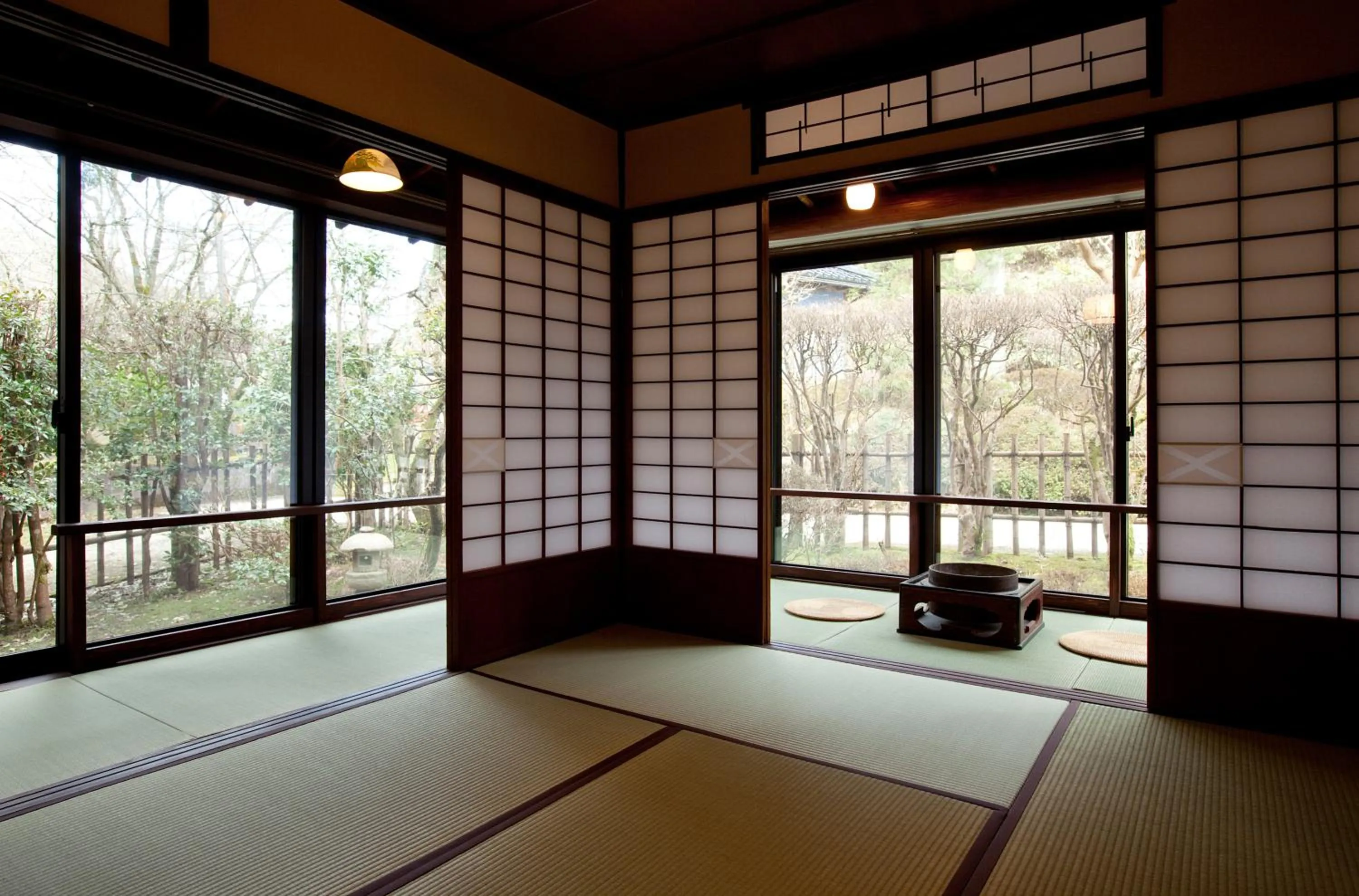 Photo of the whole room in Motoyu Ishiya