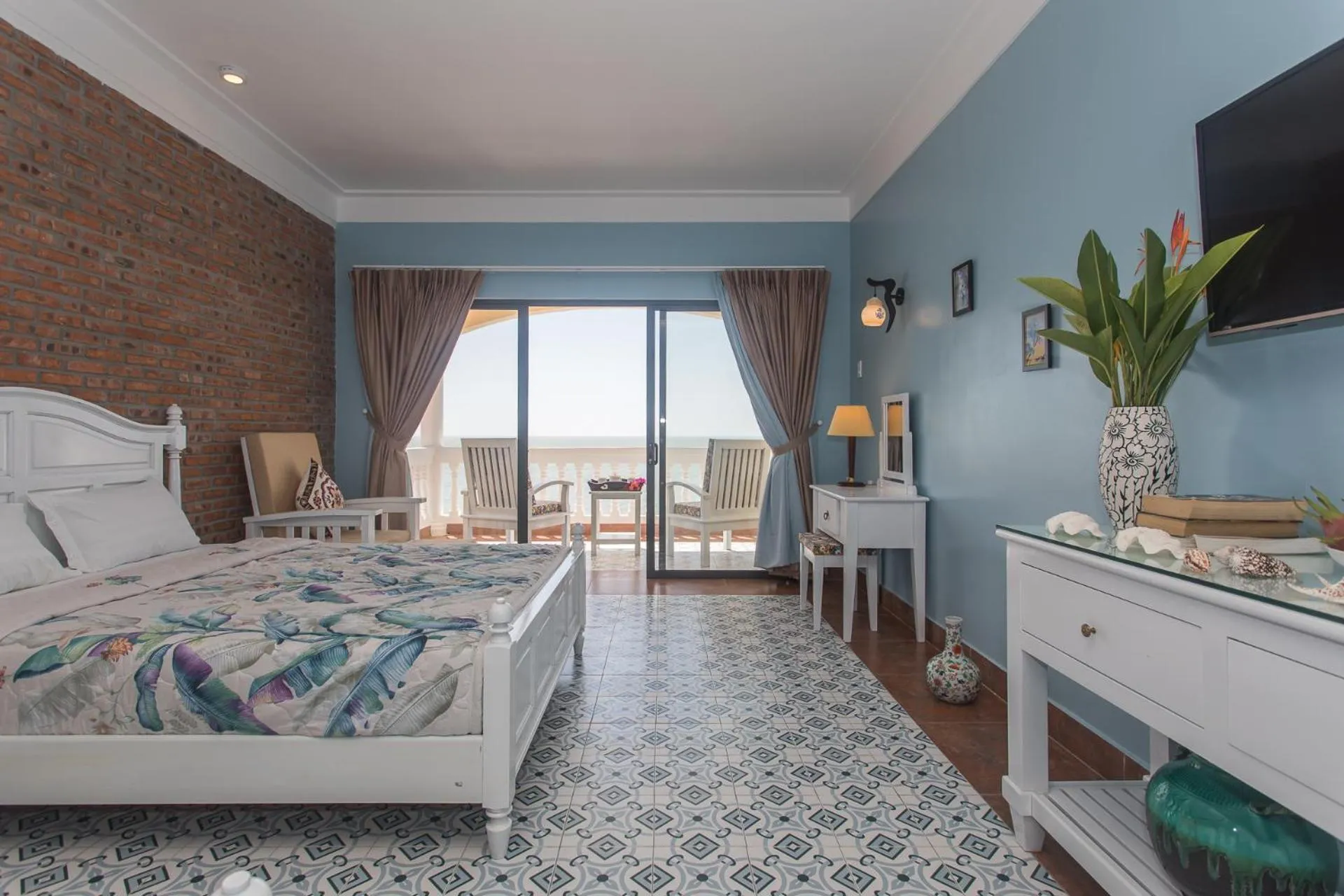 Living room, Bed in Grace Boutique Resort