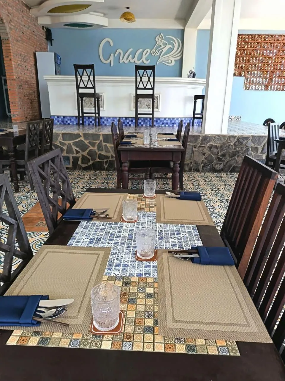 Restaurant/places to eat in Grace Boutique Resort
