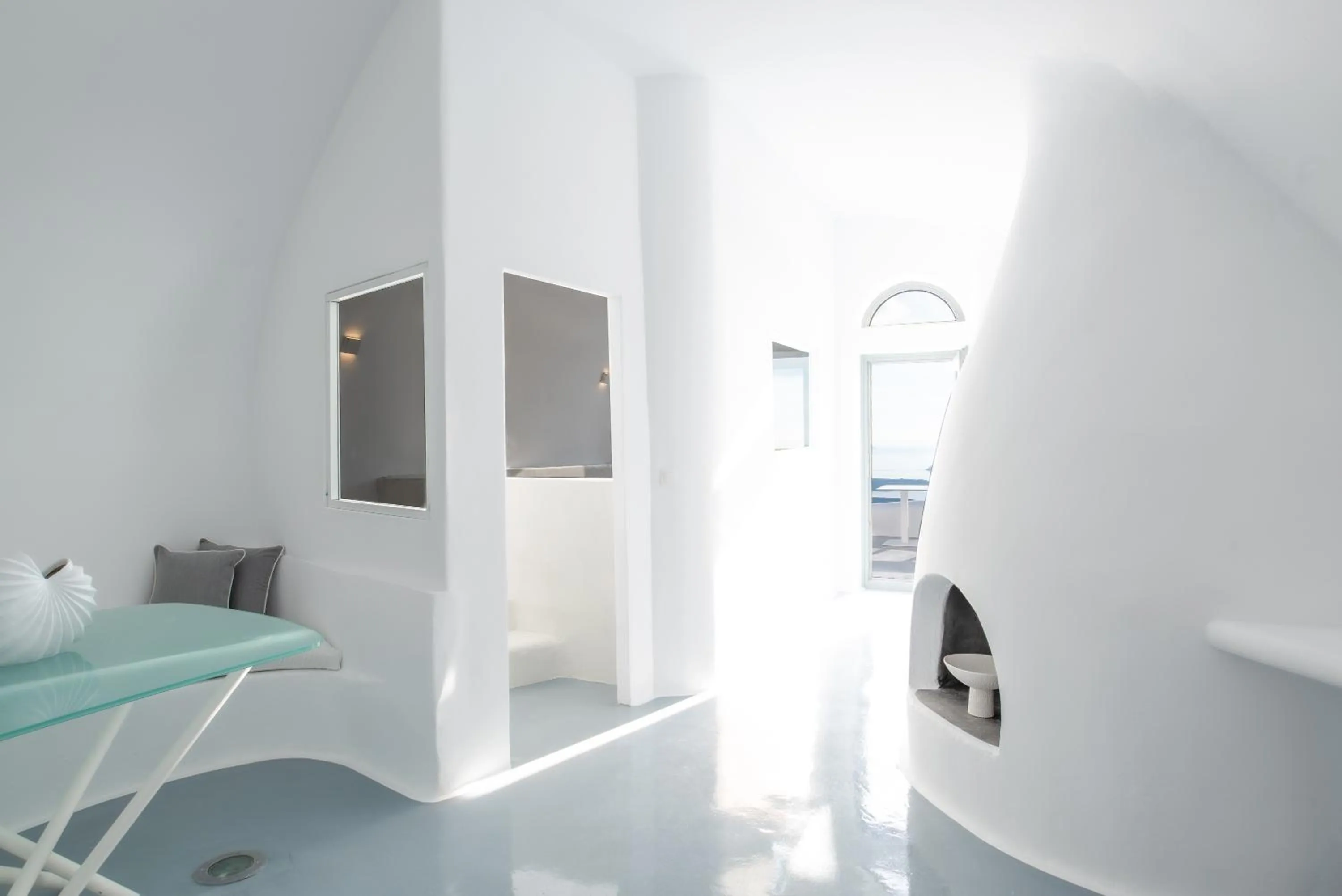 Photo of the whole room in Heavens Edge