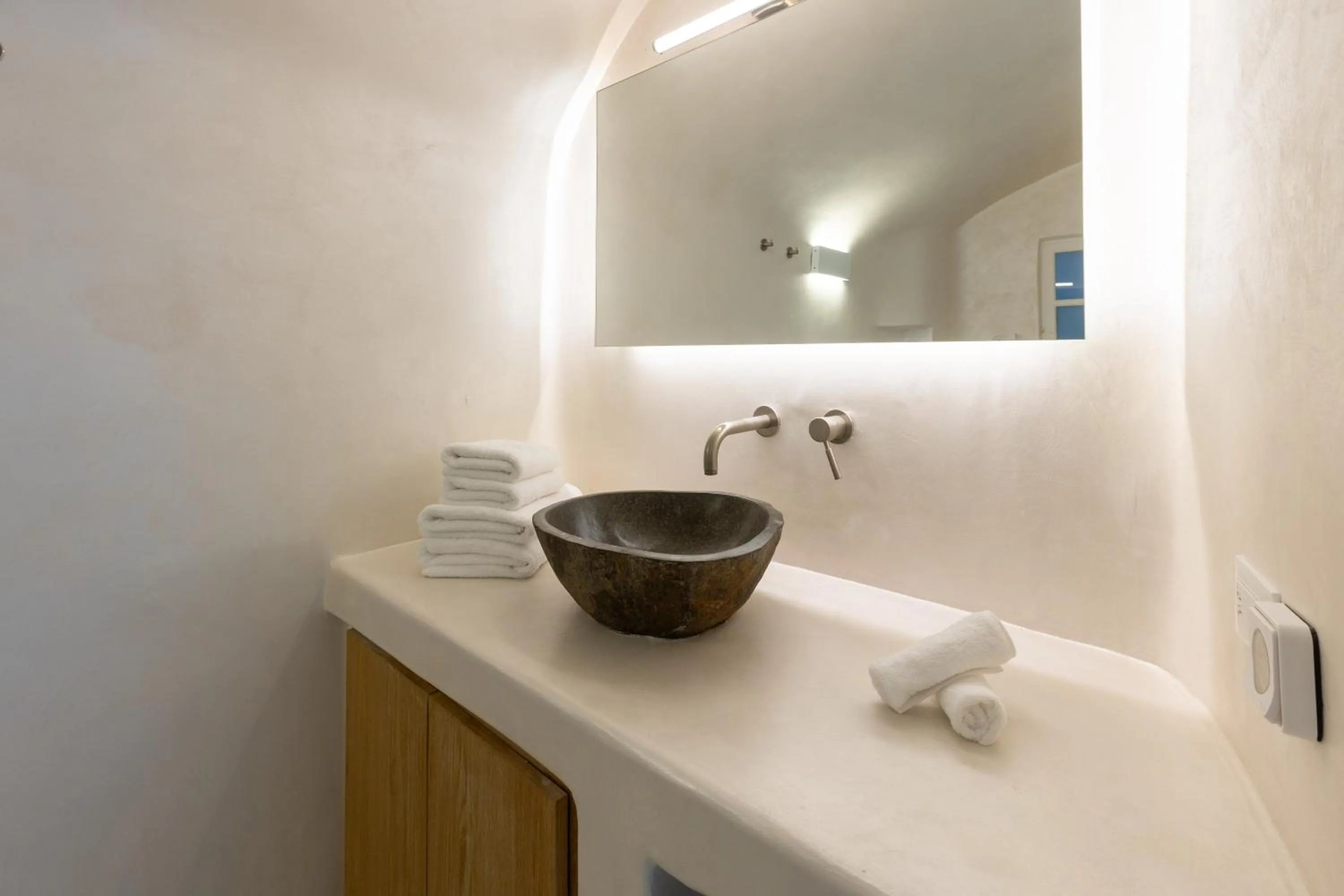 Bathroom in Heavens Edge