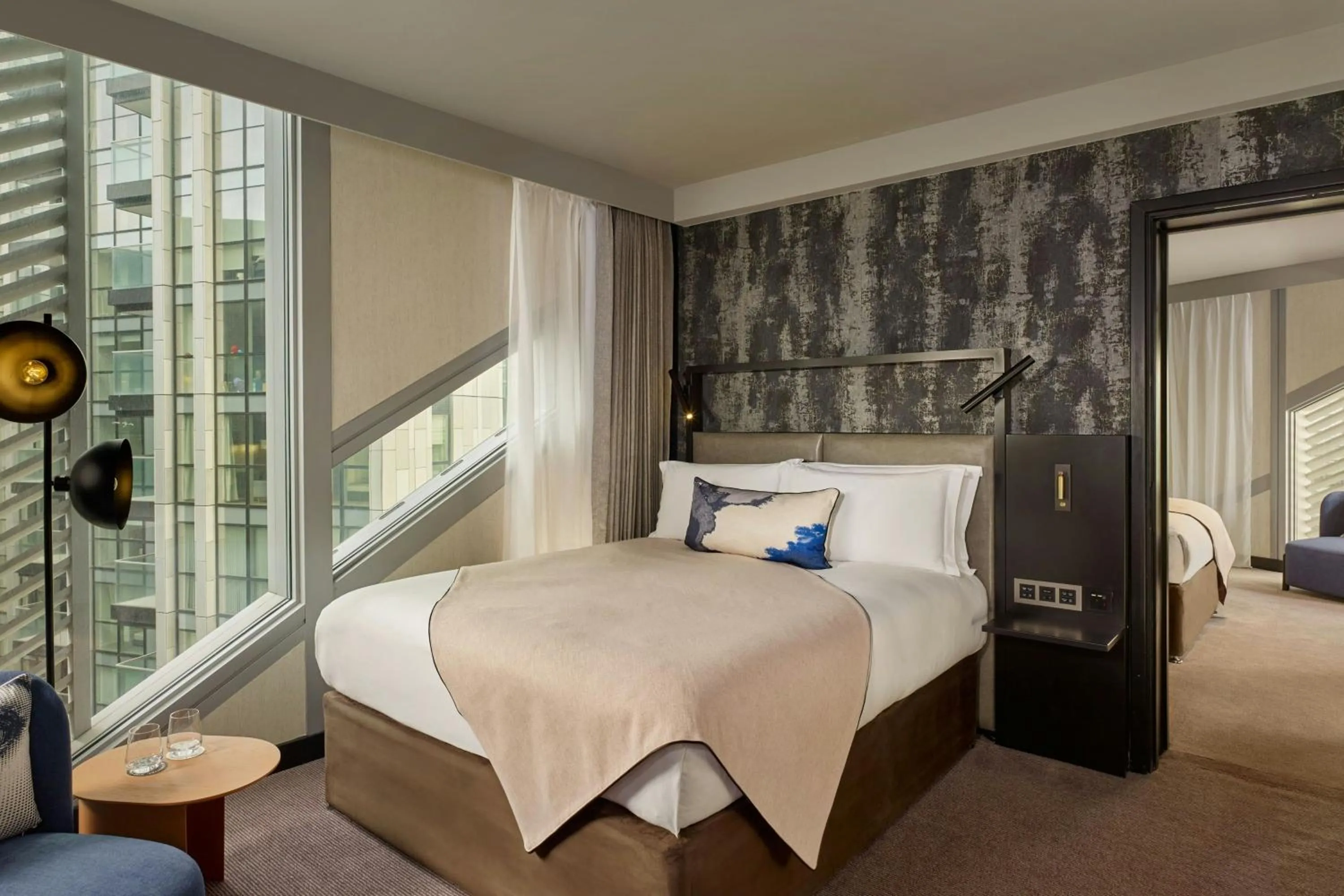 Photo of the whole room, Bed in Montcalm East, Autograph Collection