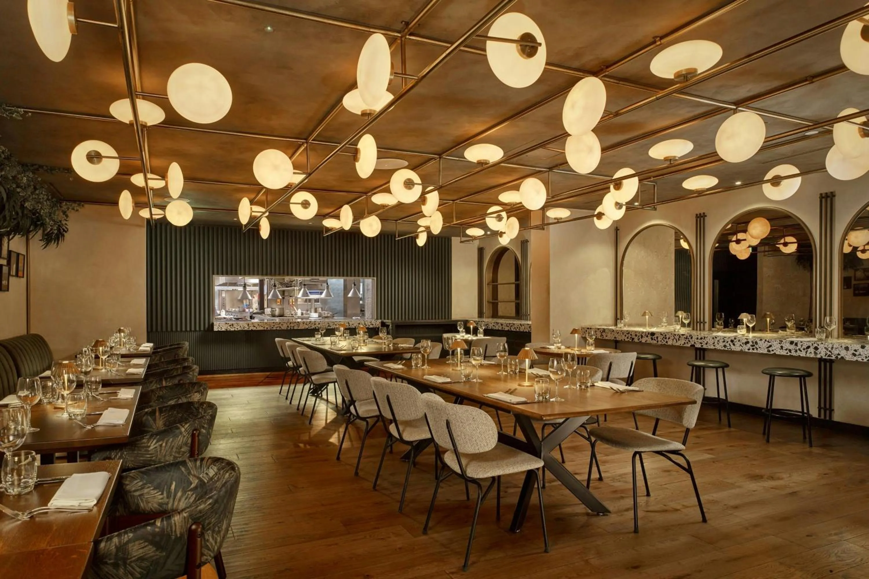 Restaurant/places to eat in Montcalm East, Autograph Collection