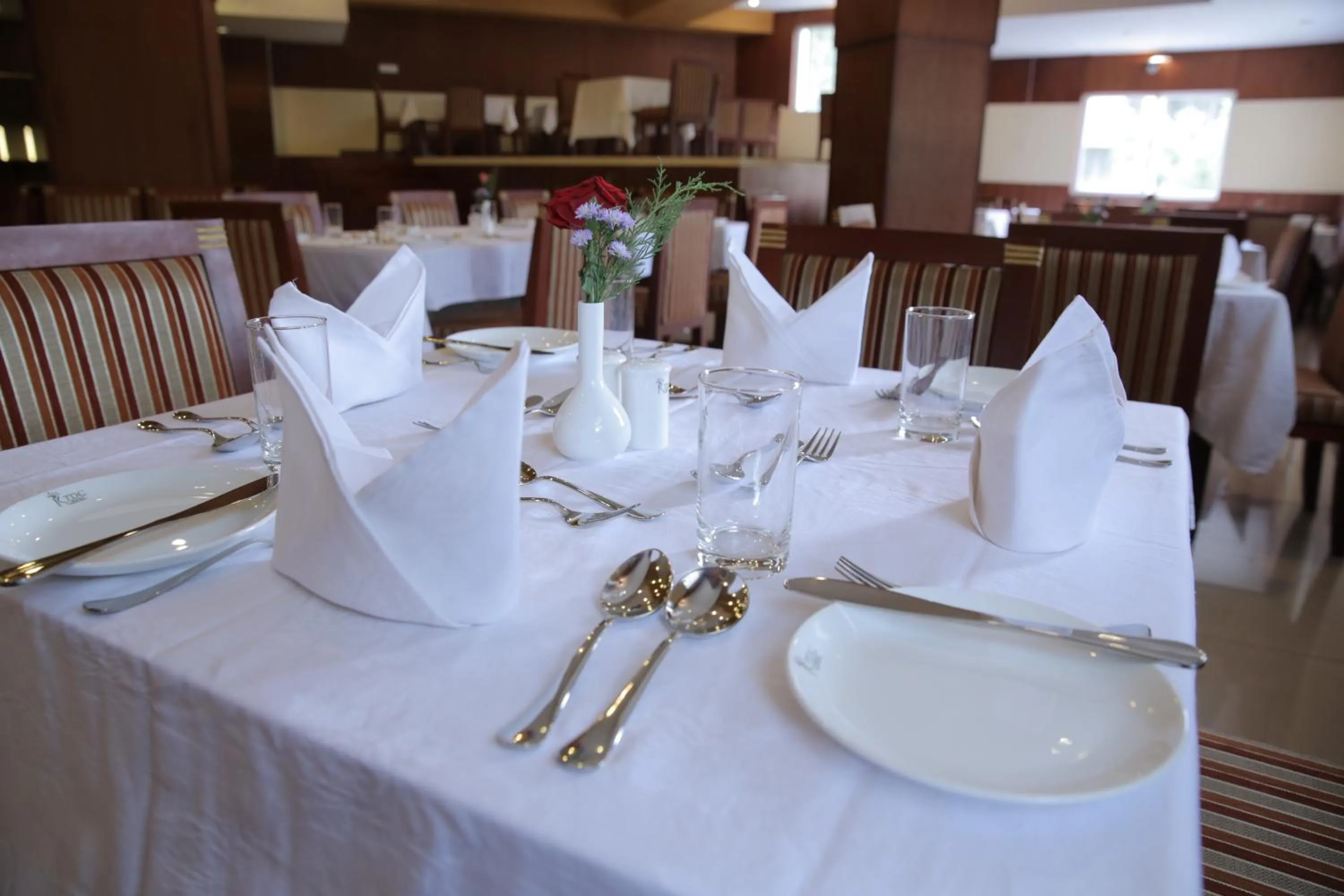 Restaurant/places to eat in KTDC Rain Drops Hotel