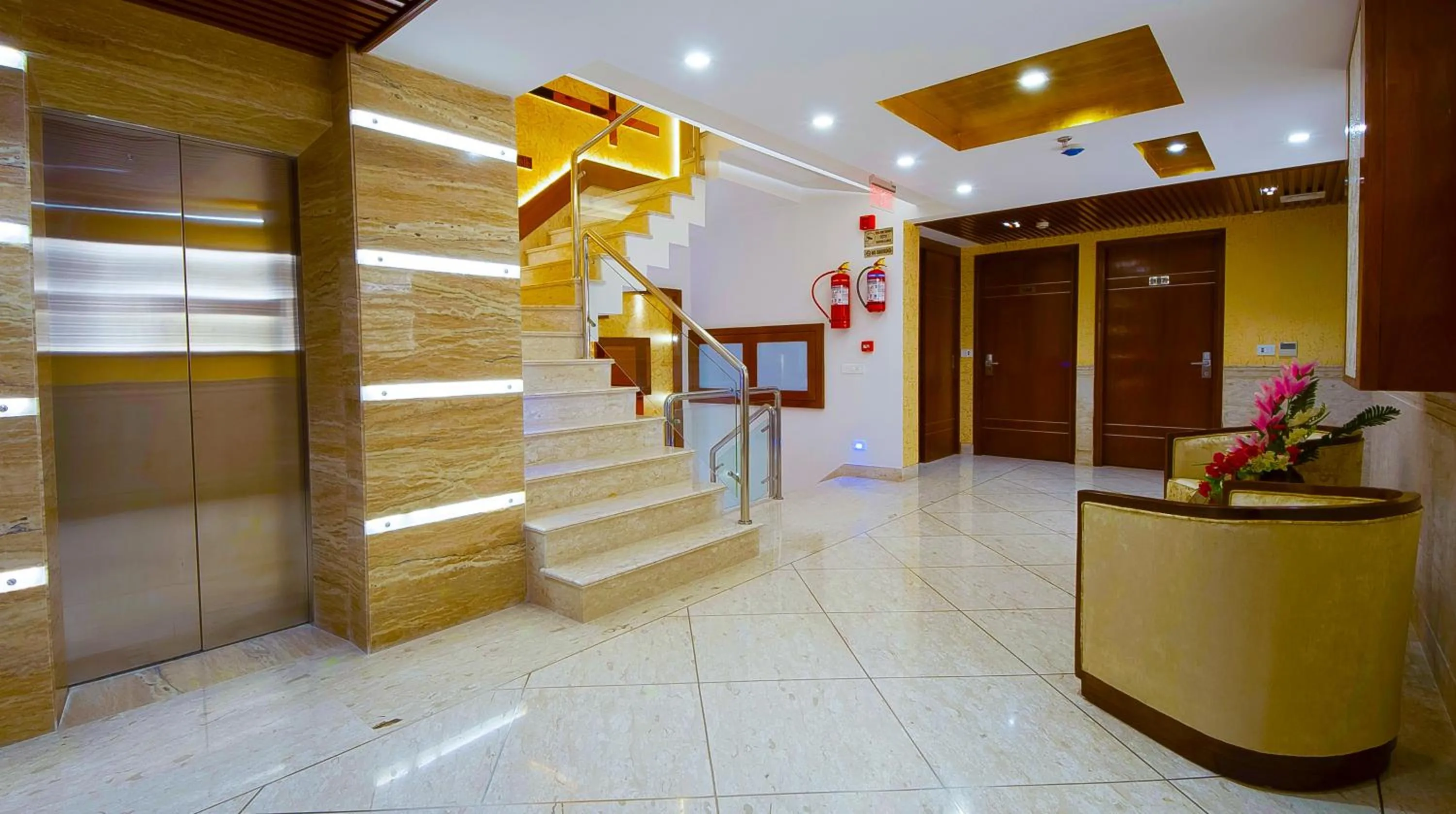 Lobby or reception in Hotel Swaran Palace