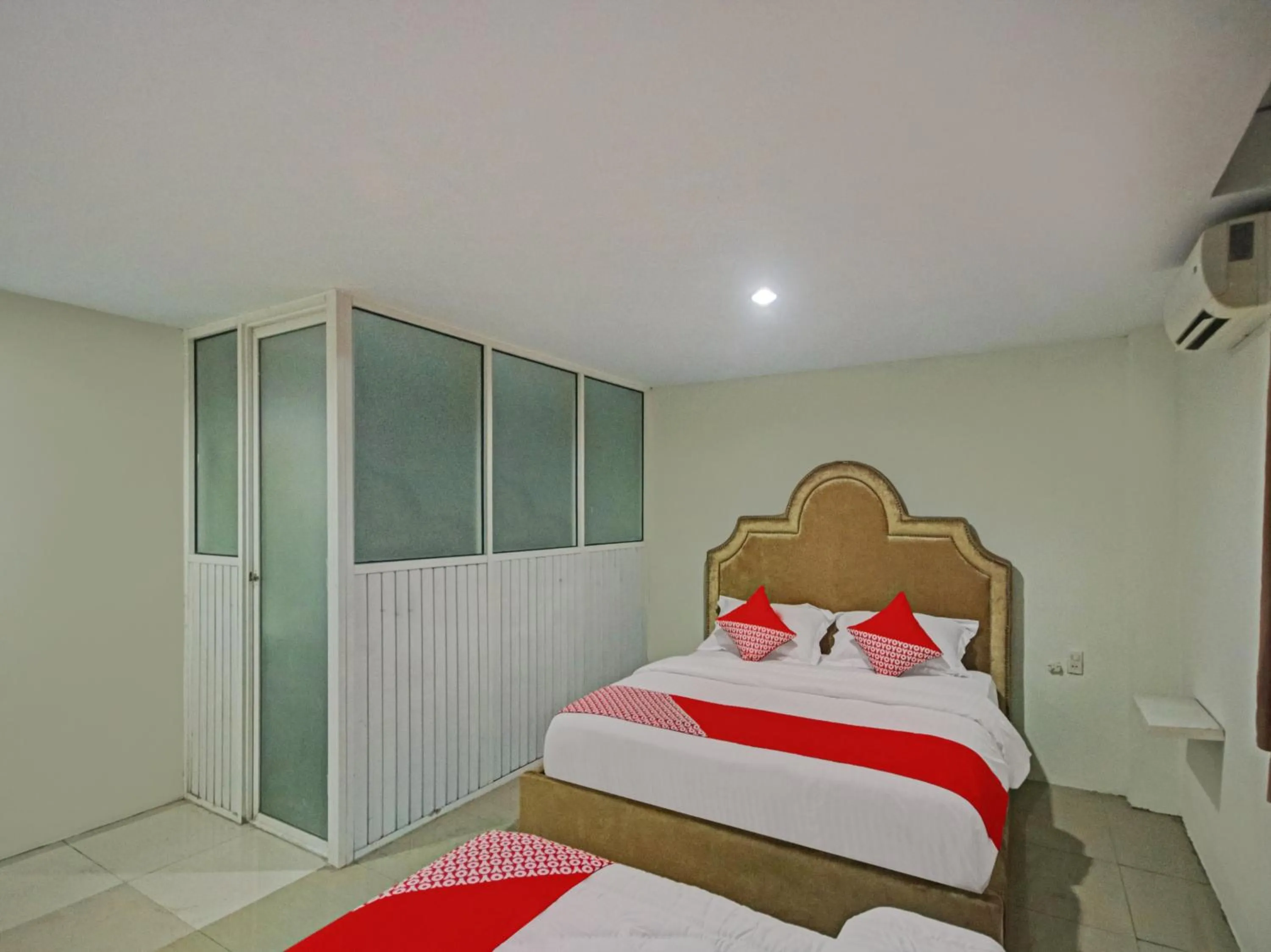 Bedroom in OYO 2574 Z Suites Hotel