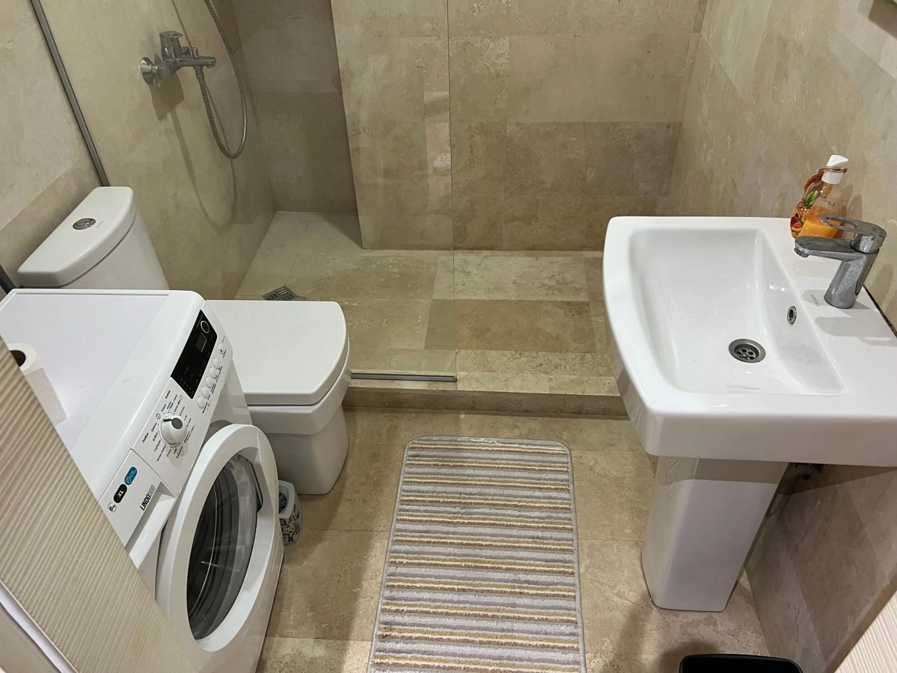 Toilet in ORBI Residence LUXURY