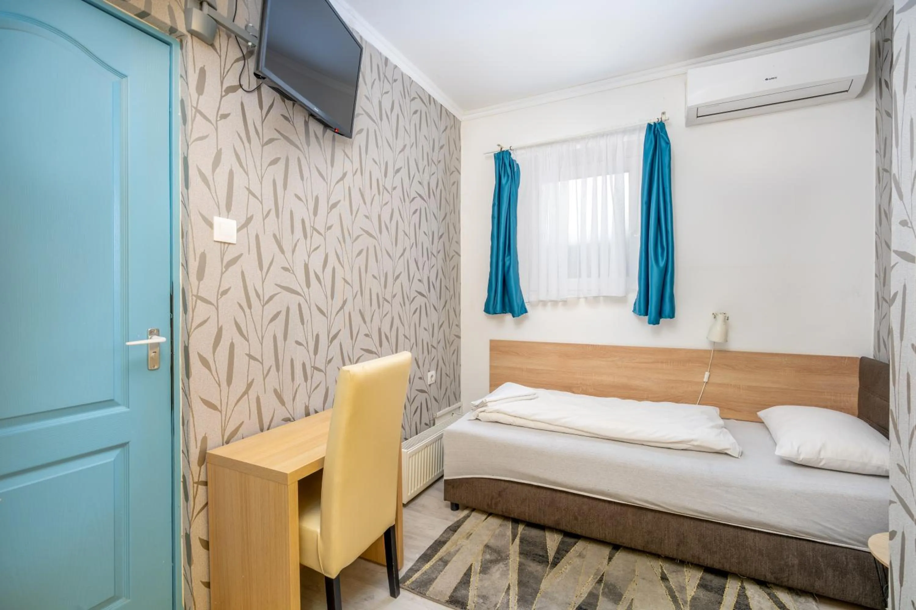 Bed in WOW City Hostel