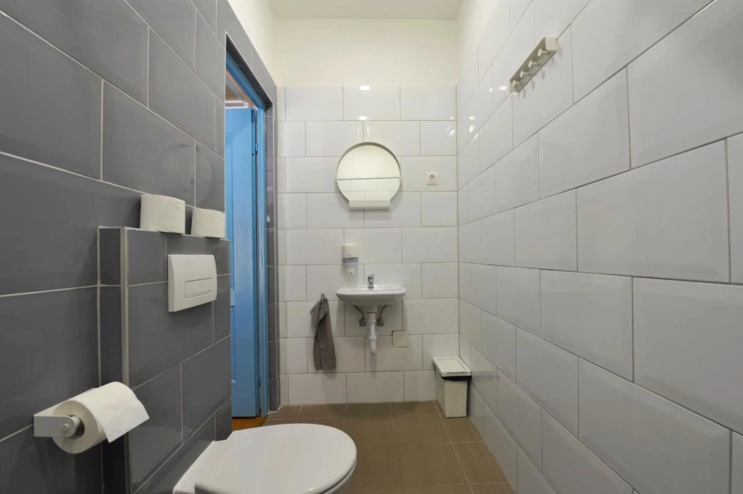 Shower in WOW City Hostel