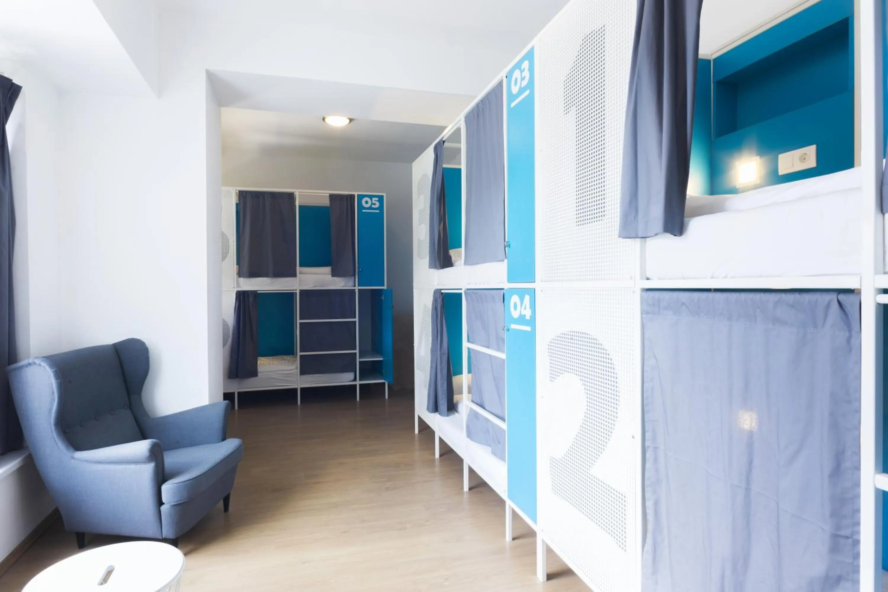 bunk bed in WOW City Hostel