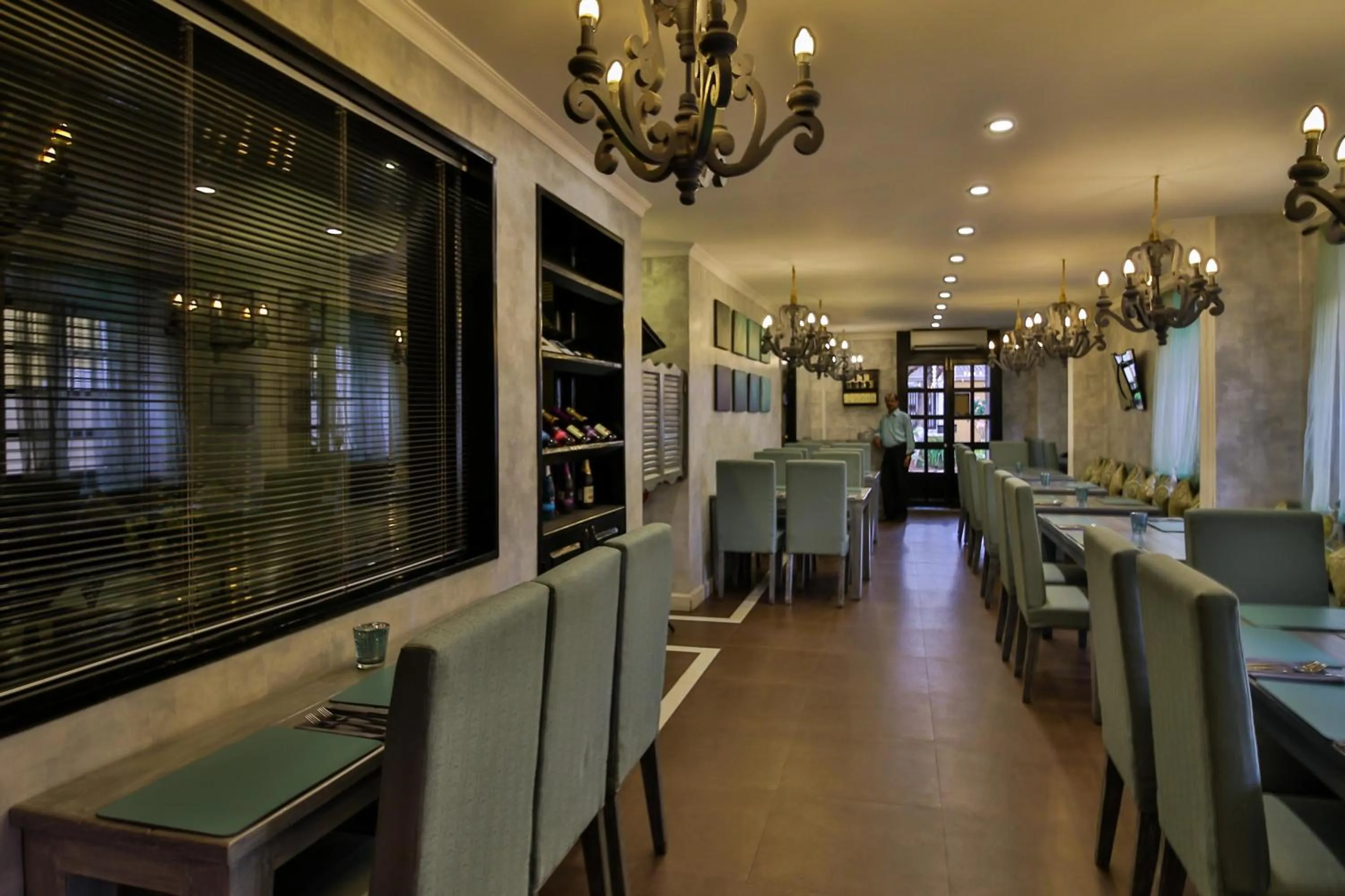 Restaurant/places to eat in La Maison by Dia Hotels and Homes