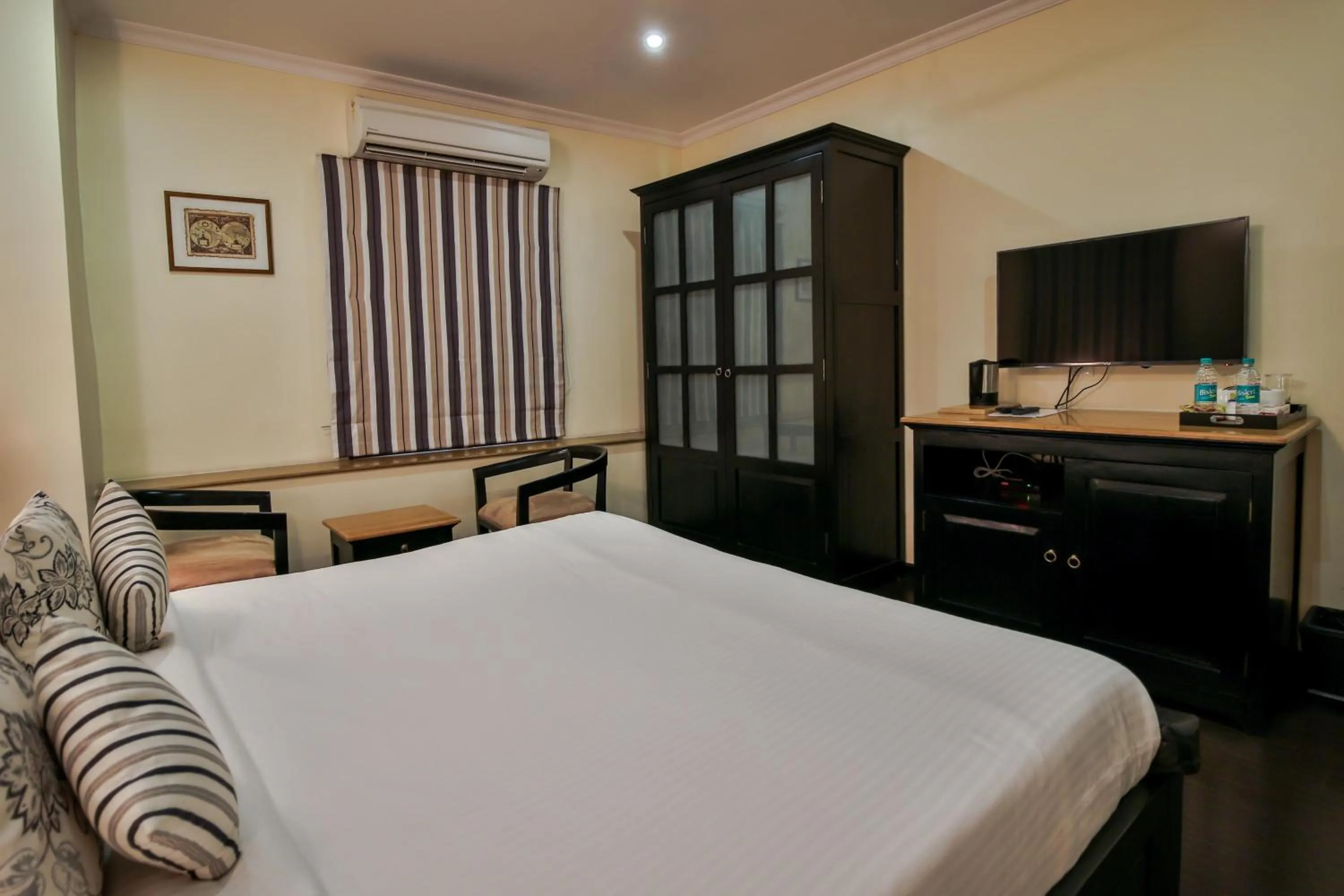 Bedroom, Bed in La Maison by Dia Hotels and Homes