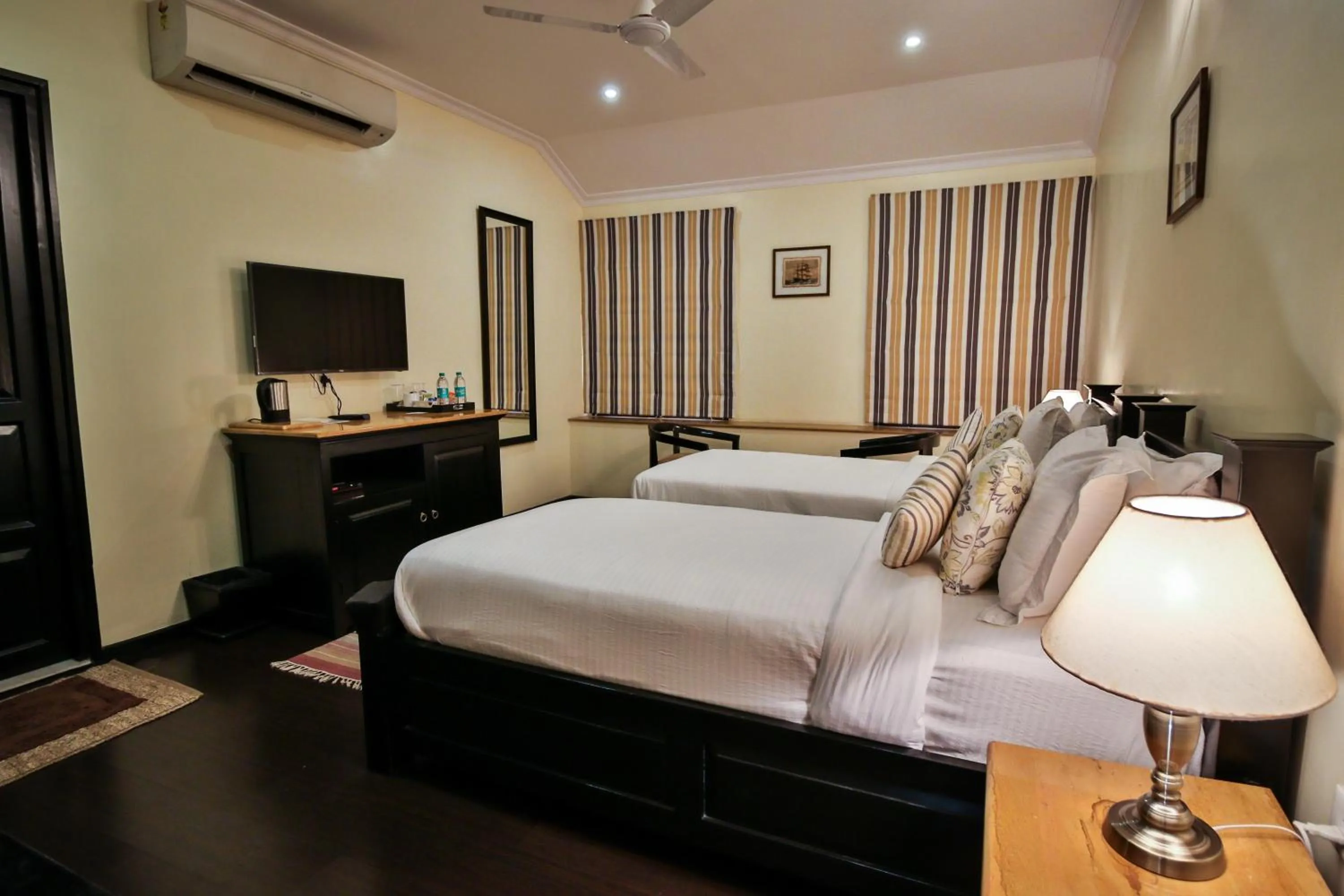 Photo of the whole room, Bed in La Maison by Dia Hotels and Homes