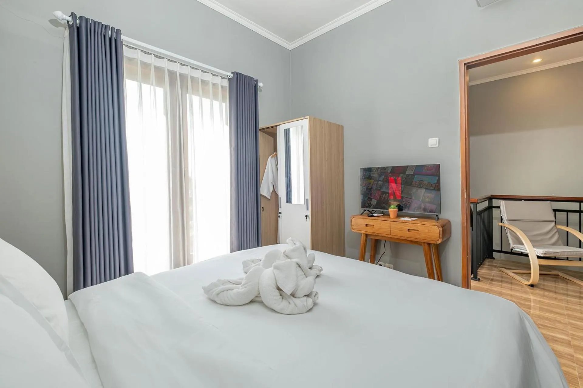 Taman Seminyak Suites