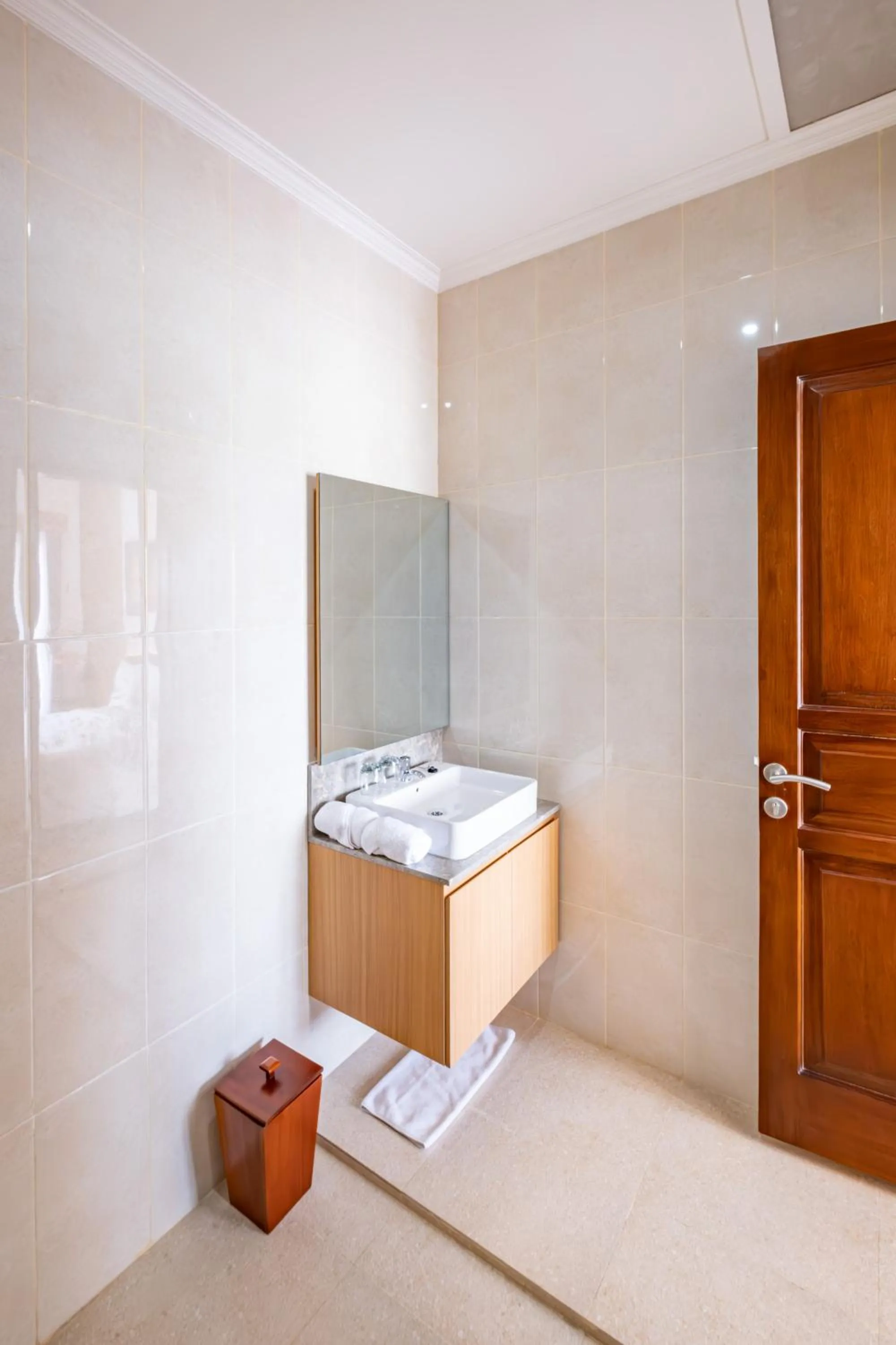Bathroom in Taman Seminyak Suites