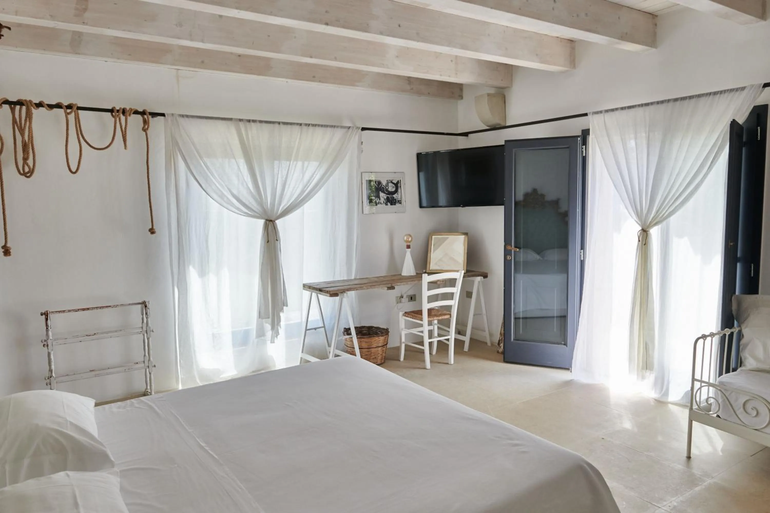 View (from property/room), Bed in Masseria Prosperi