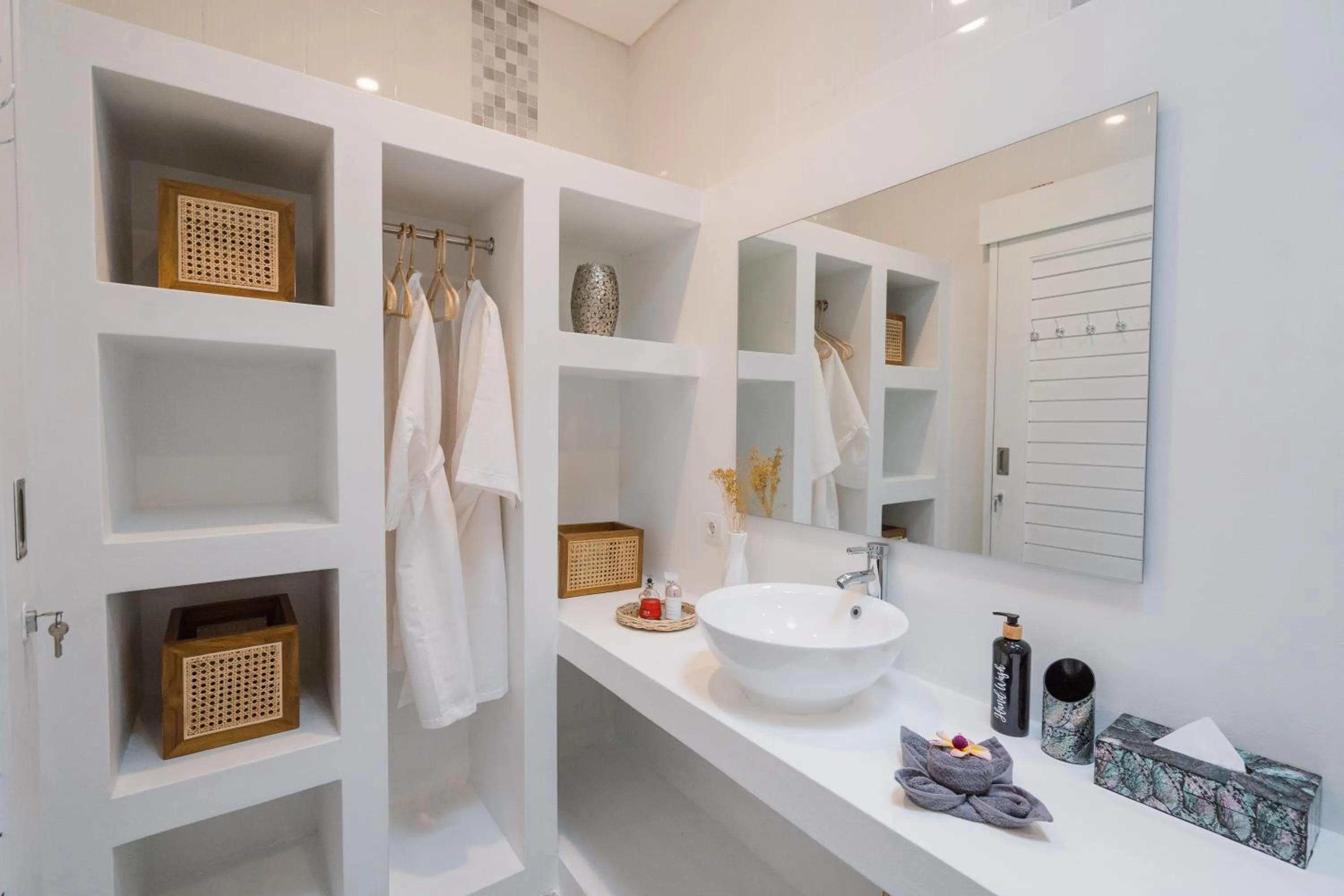 Bathroom in Villa Noni Kerobokan - By Bali Lyfe Venture