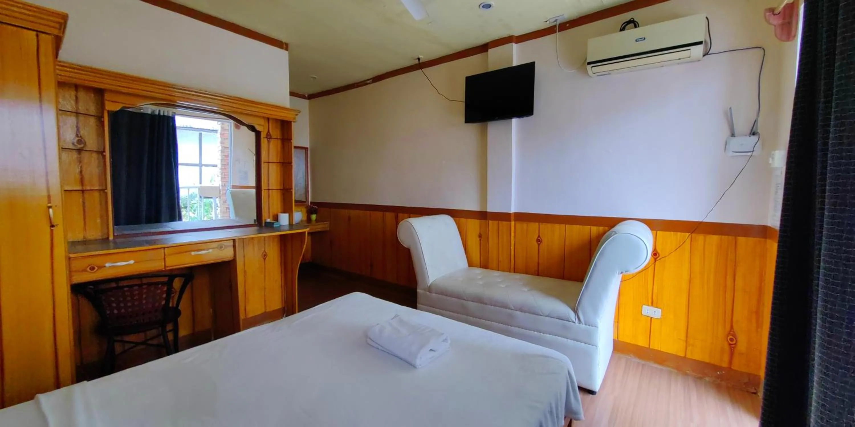 Bed in Chibel Summer Riverside Resort