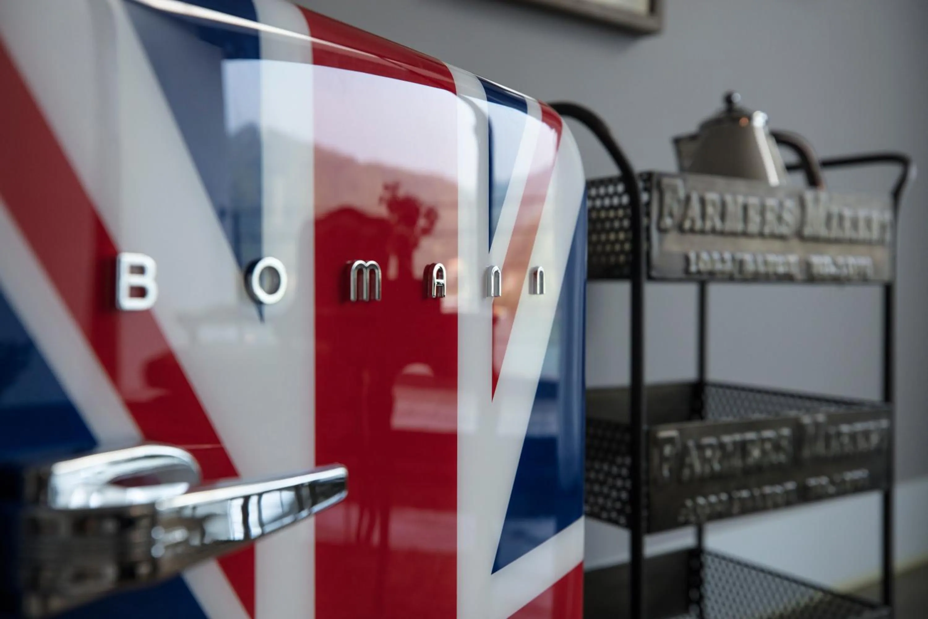 Text overlay in SS Resort