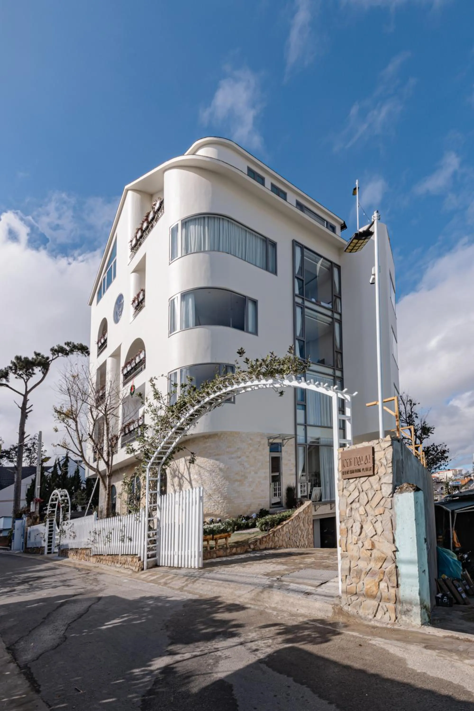 Property building in Jodi Dalat Hotel