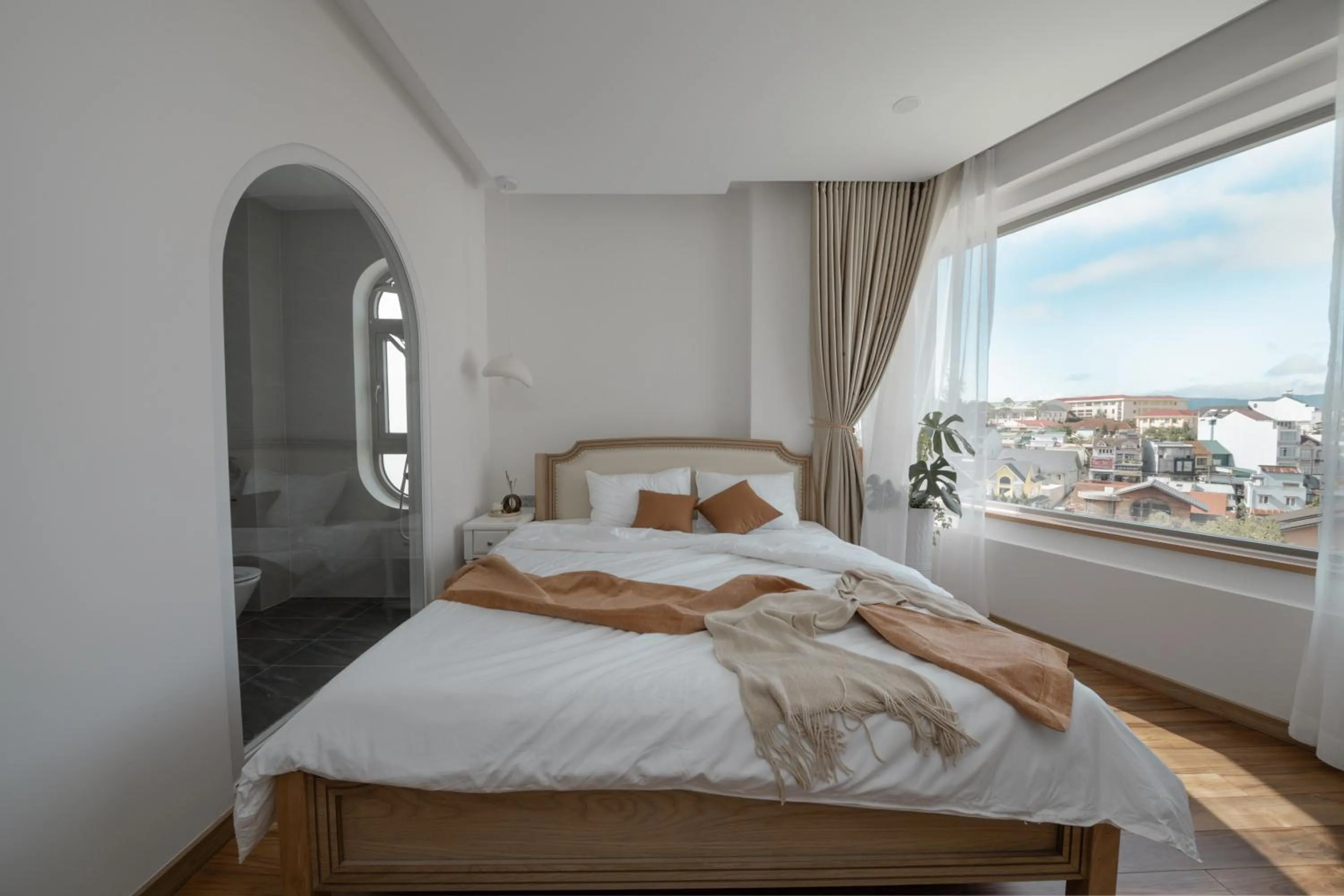 Bedroom, Bed in Jodi Dalat Hotel