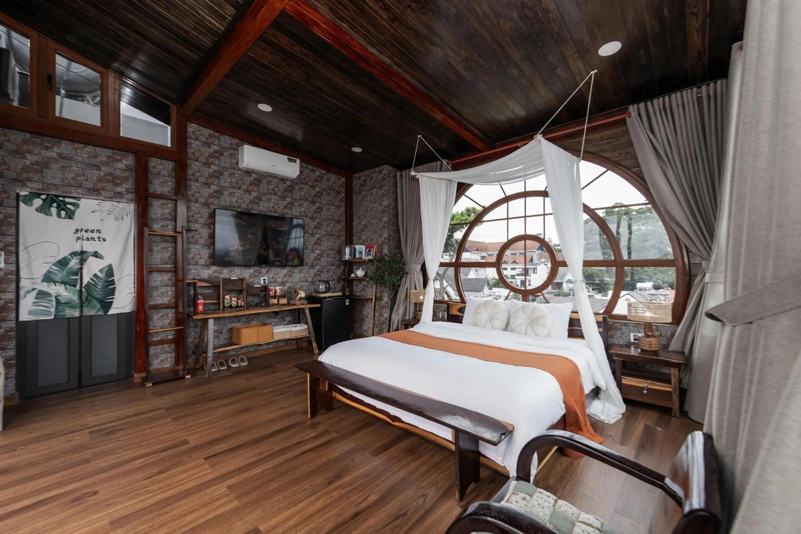 Bedroom, Bed in Jodi Dalat Hotel