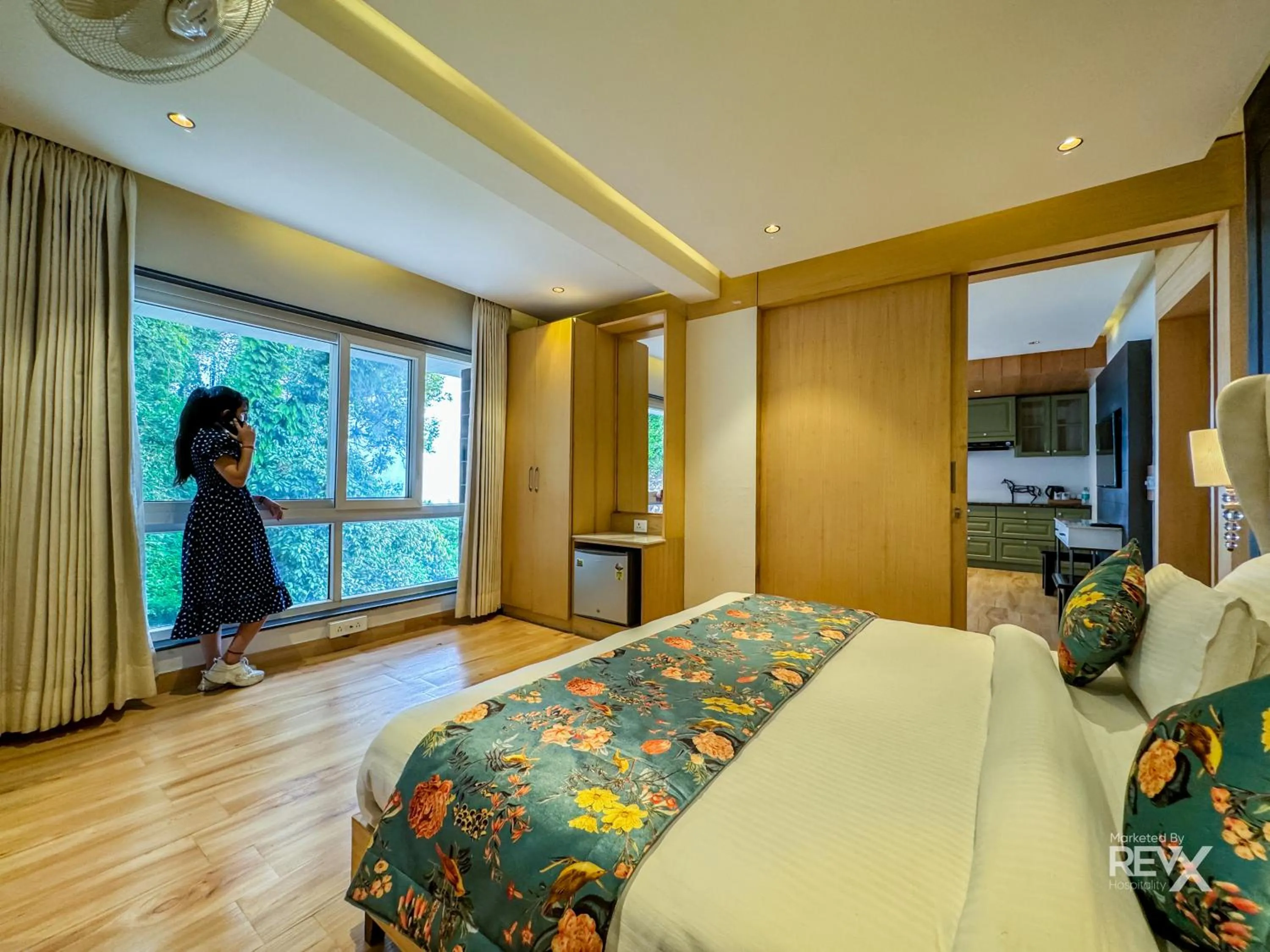 Bed in Hotel Rockland Residency