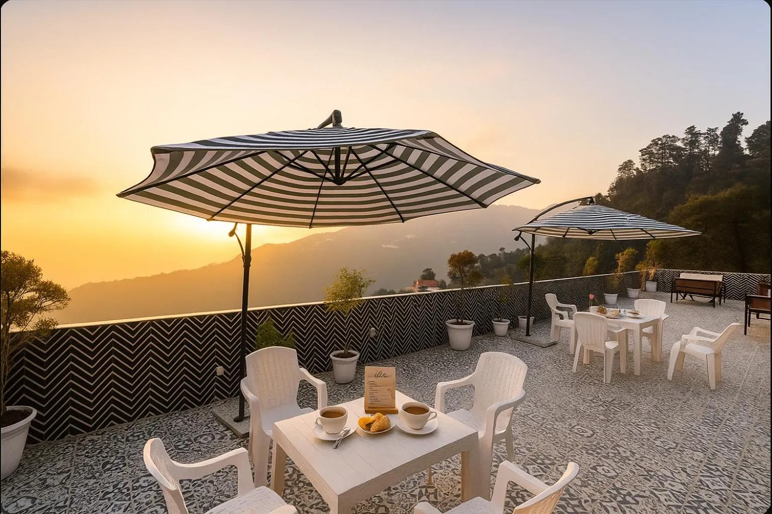 Restaurant/places to eat in Hotel Rockland Residency