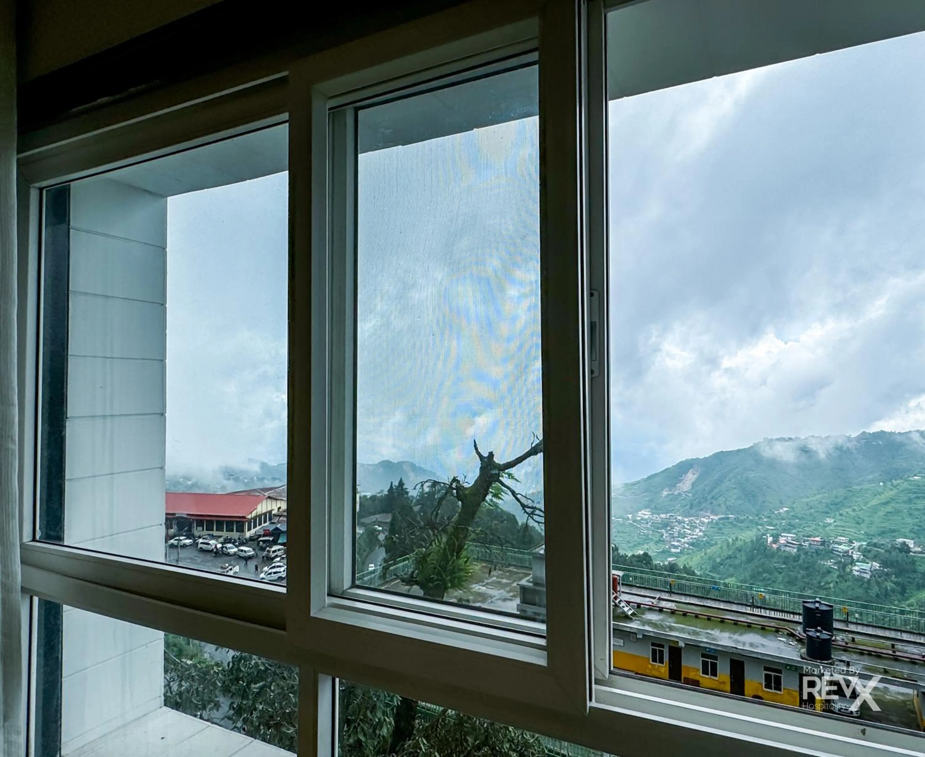 Mountain view in Hotel Rockland Residency