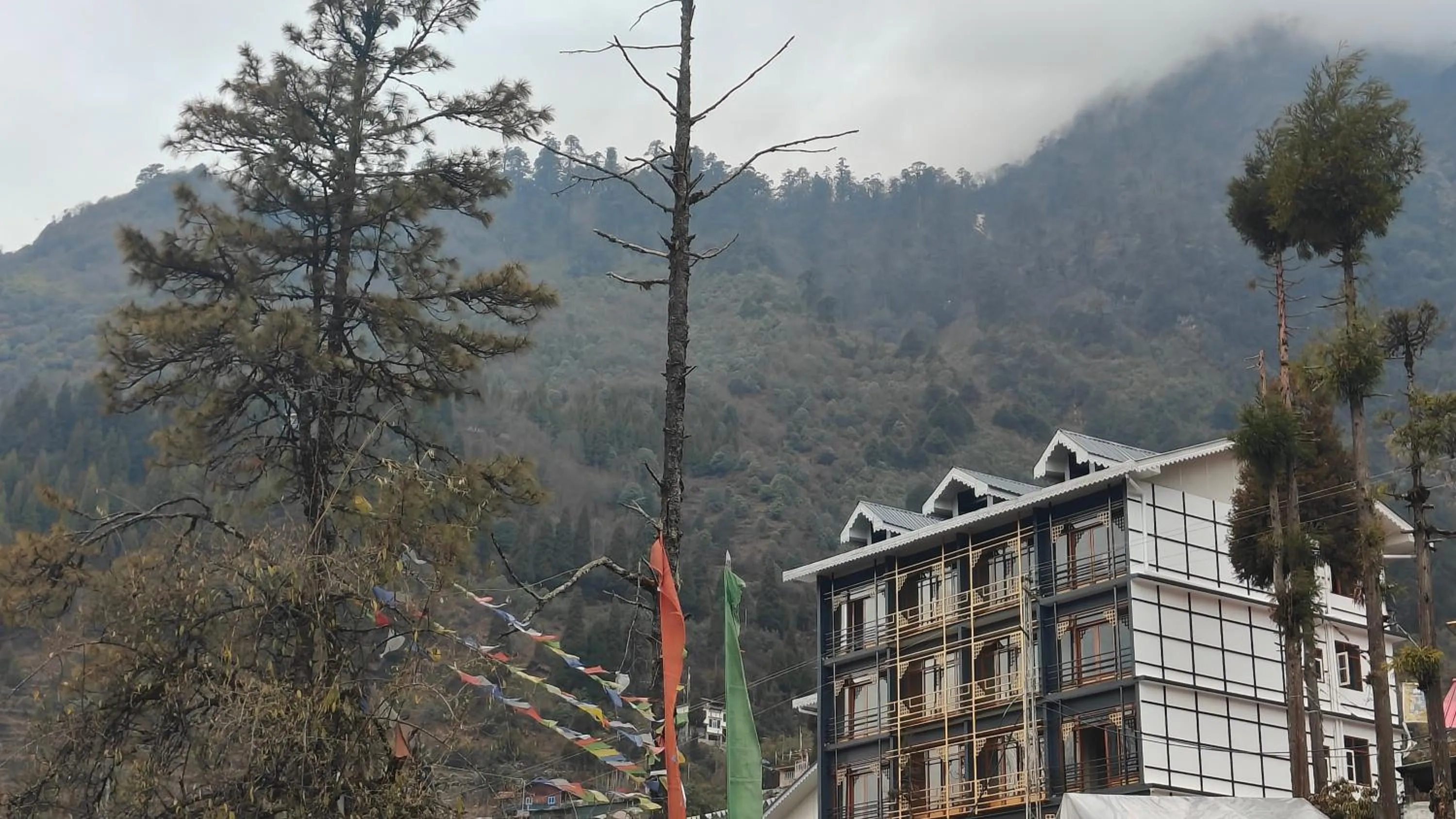 Facade/entrance in Mount Bayul Shangri-La Resort