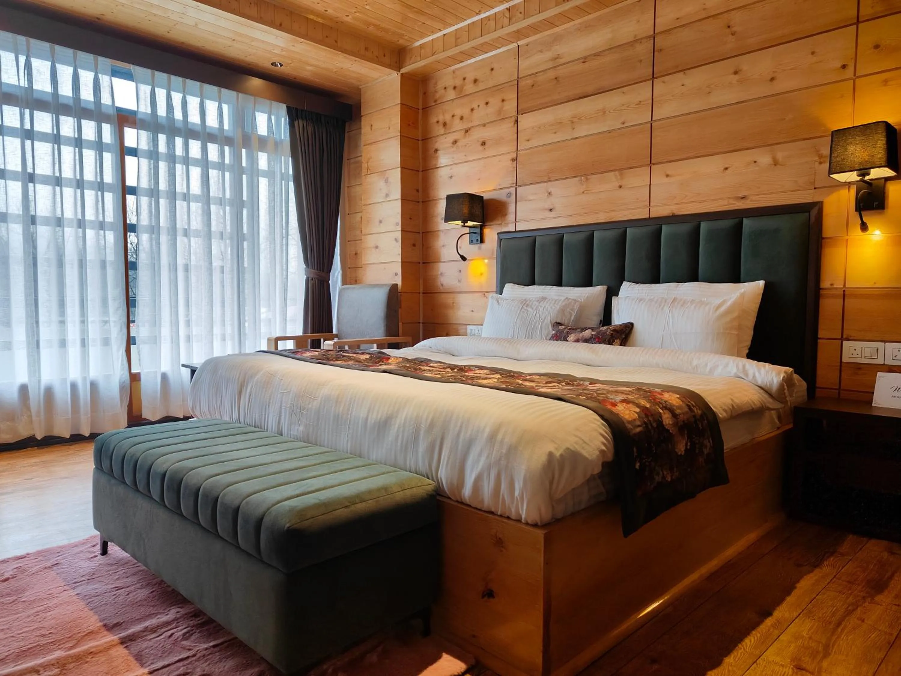 Bed in Mount Bayul Shangri-La Resort