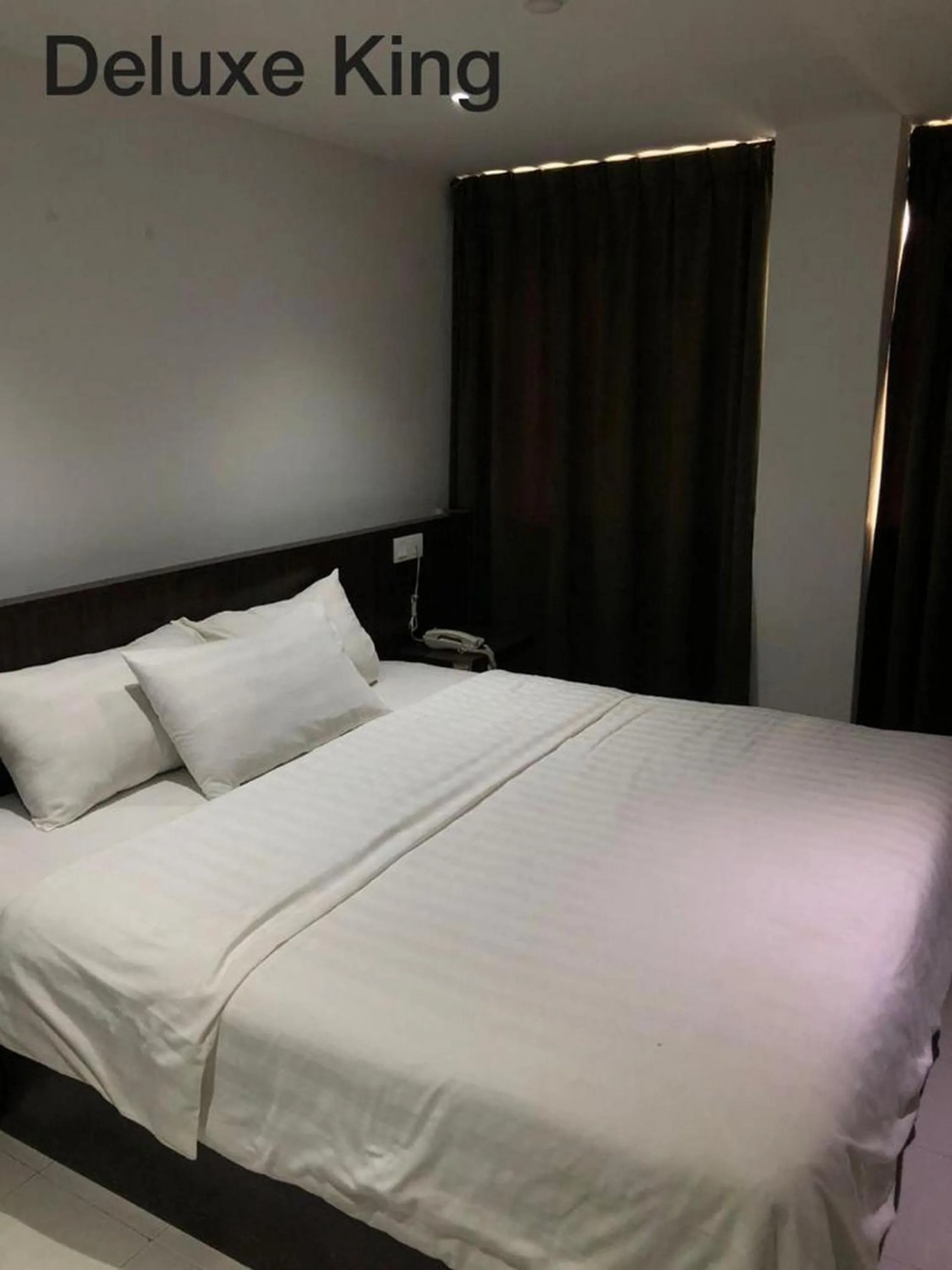 Photo of the whole room, Bed in Hotel Vistana Micassa