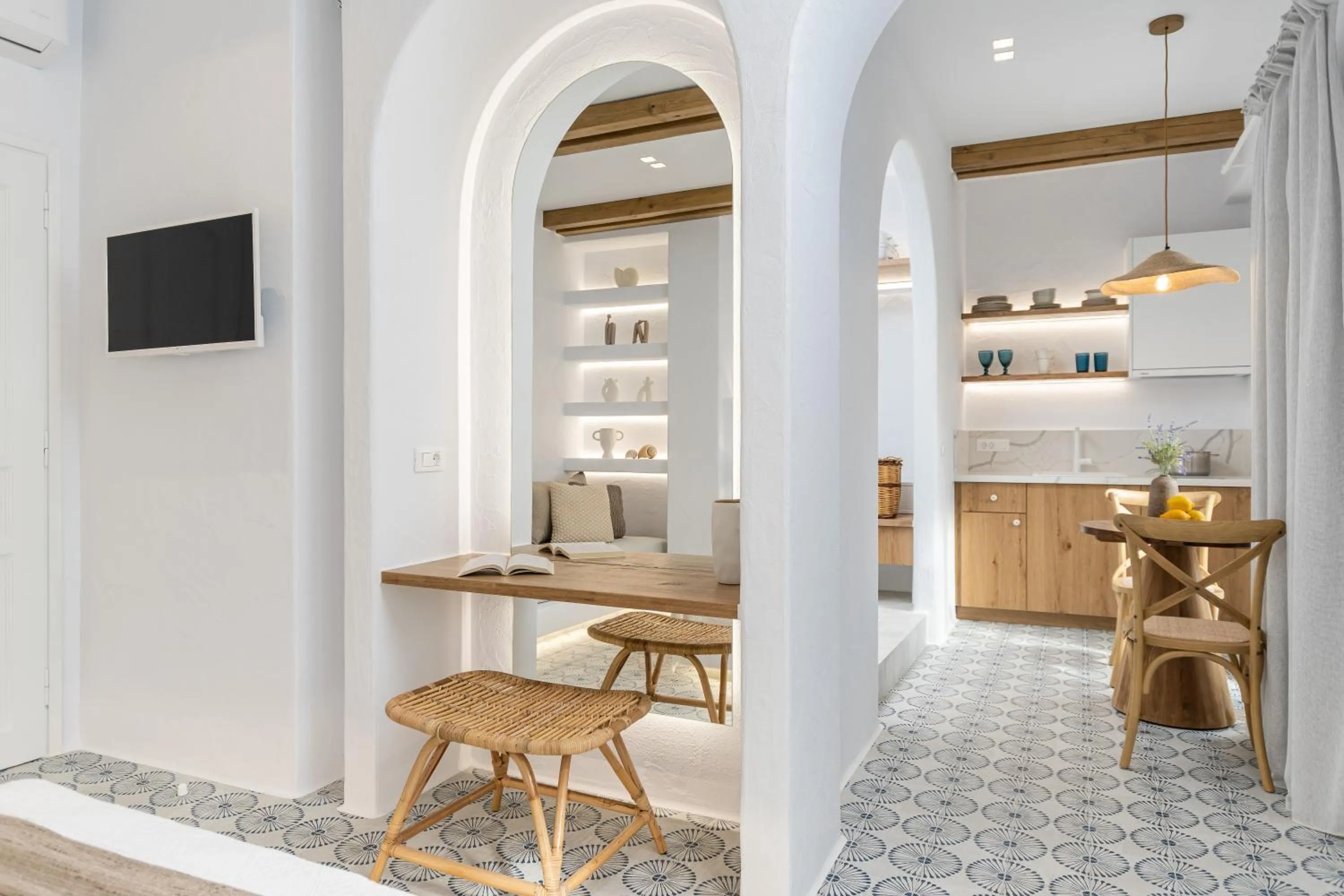 TV and multimedia in Sofi pension